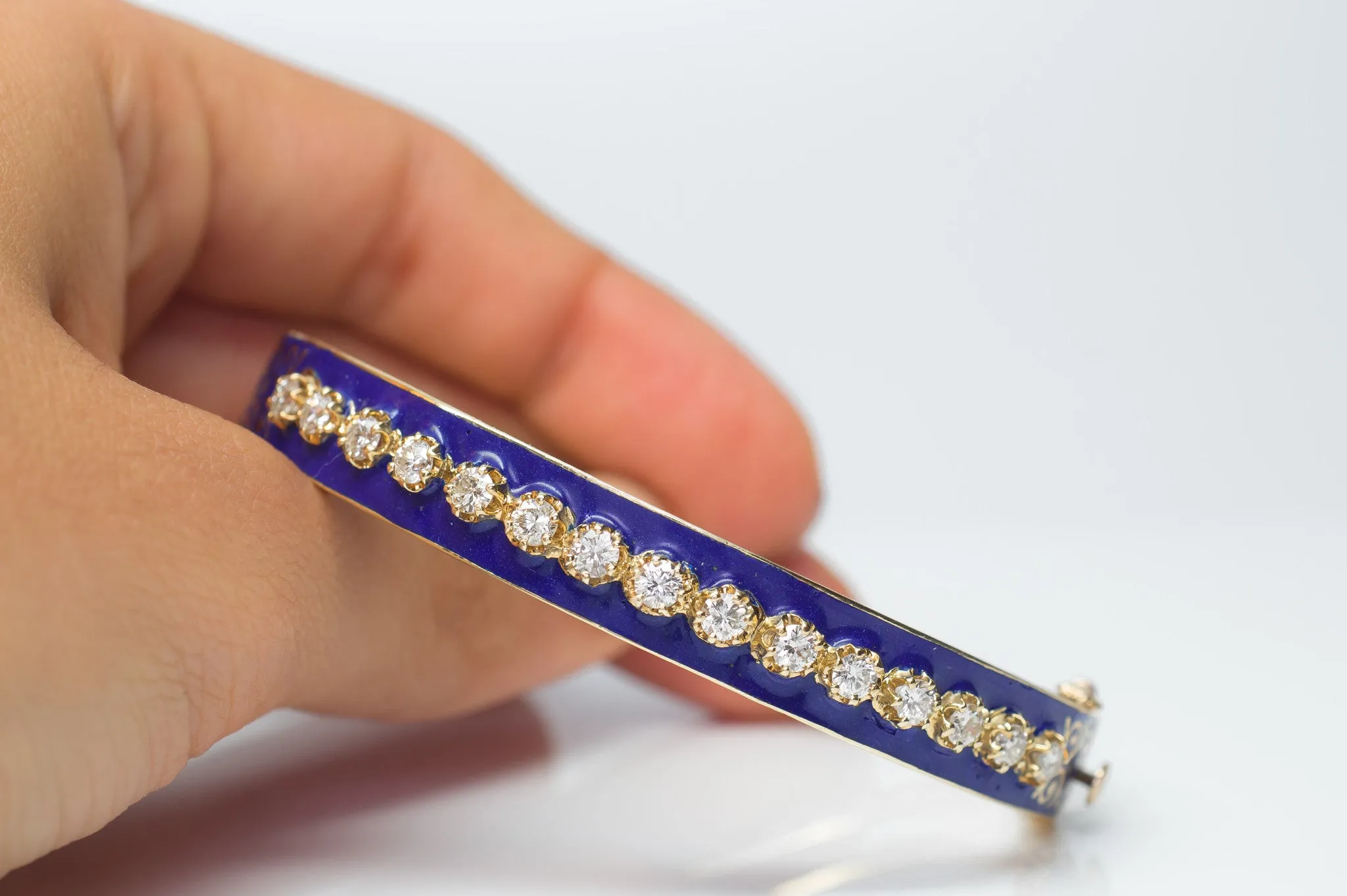 1.5CTW VINTAGE SOLID GOLD, DIAMOND AND ENAMEL BANGLE
