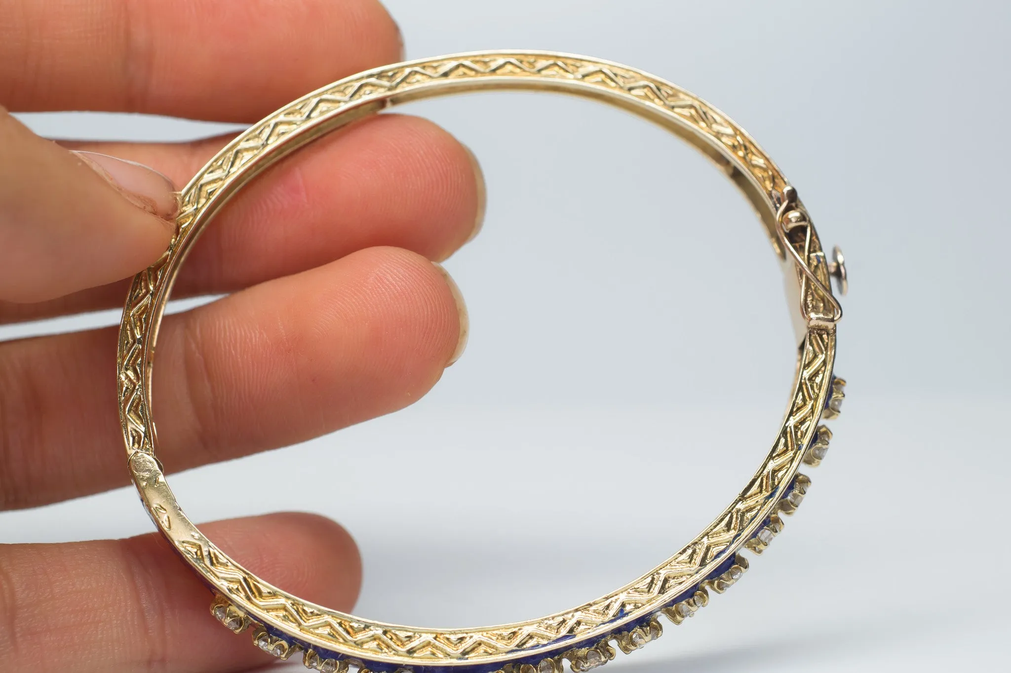 1.5CTW VINTAGE SOLID GOLD, DIAMOND AND ENAMEL BANGLE