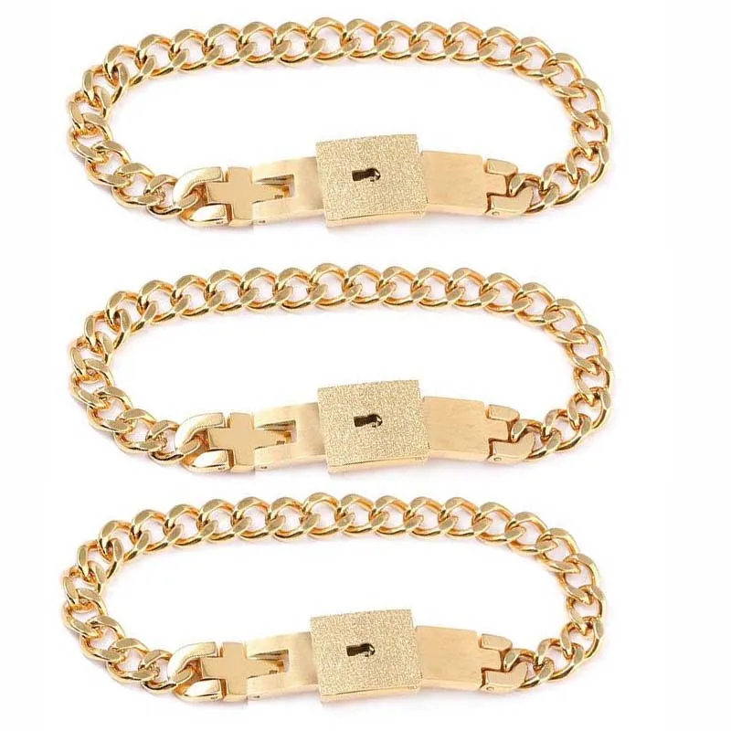 3BFFs Lock Each Others Bracelets