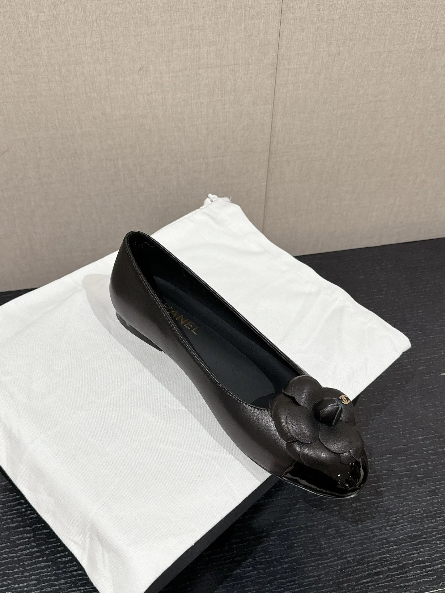 ballet flat flower black calfskin patent calfskin