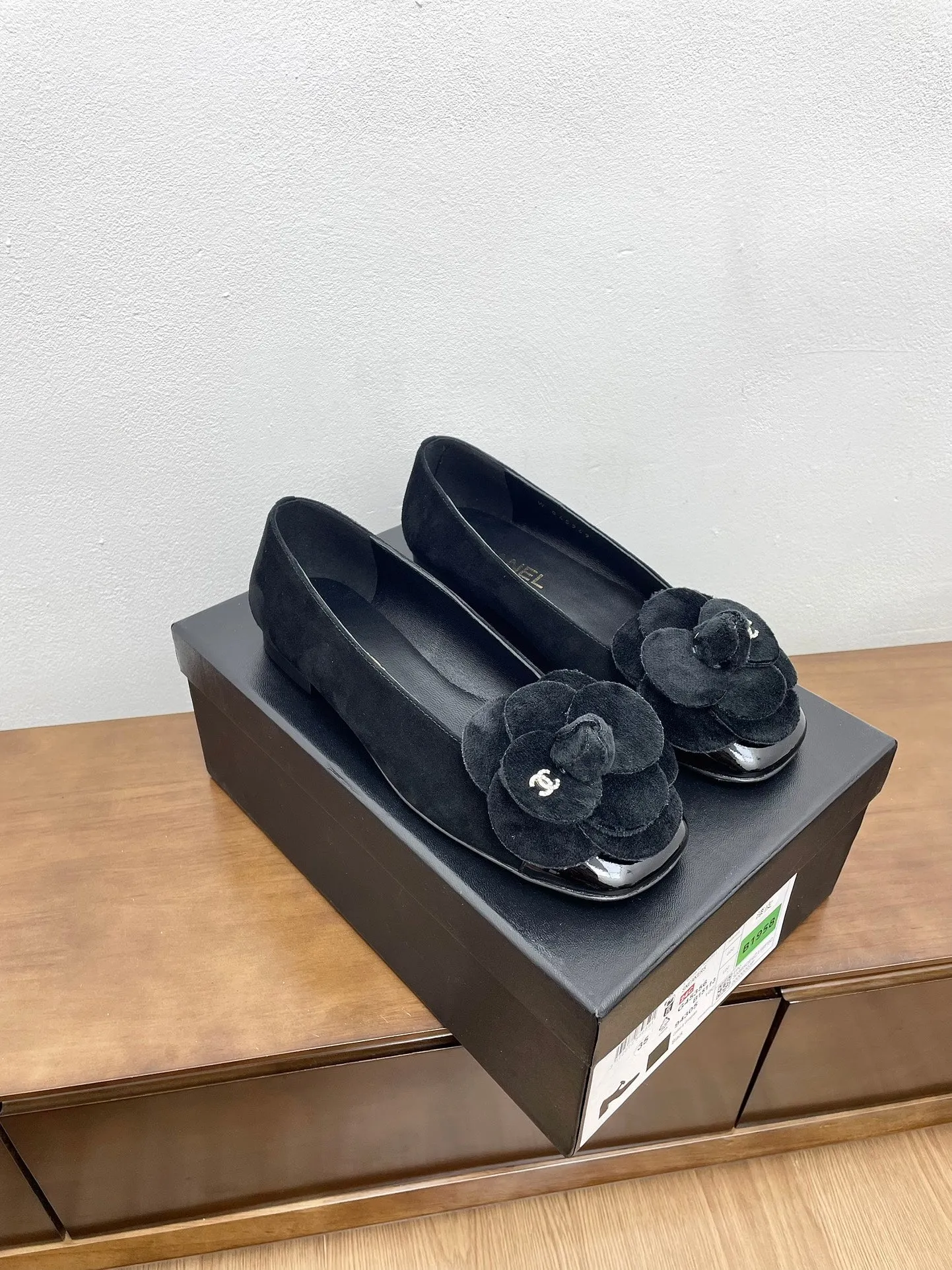 CC Ballet Flats Black With Camellia Black Suede