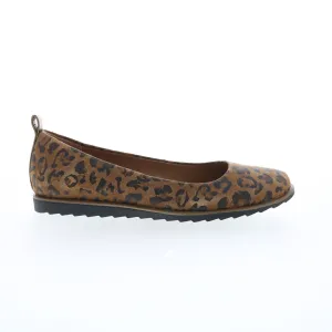 Comfortiva Ronah CT0033800 Womens Brown Suede Slip On Ballet Flats Shoes