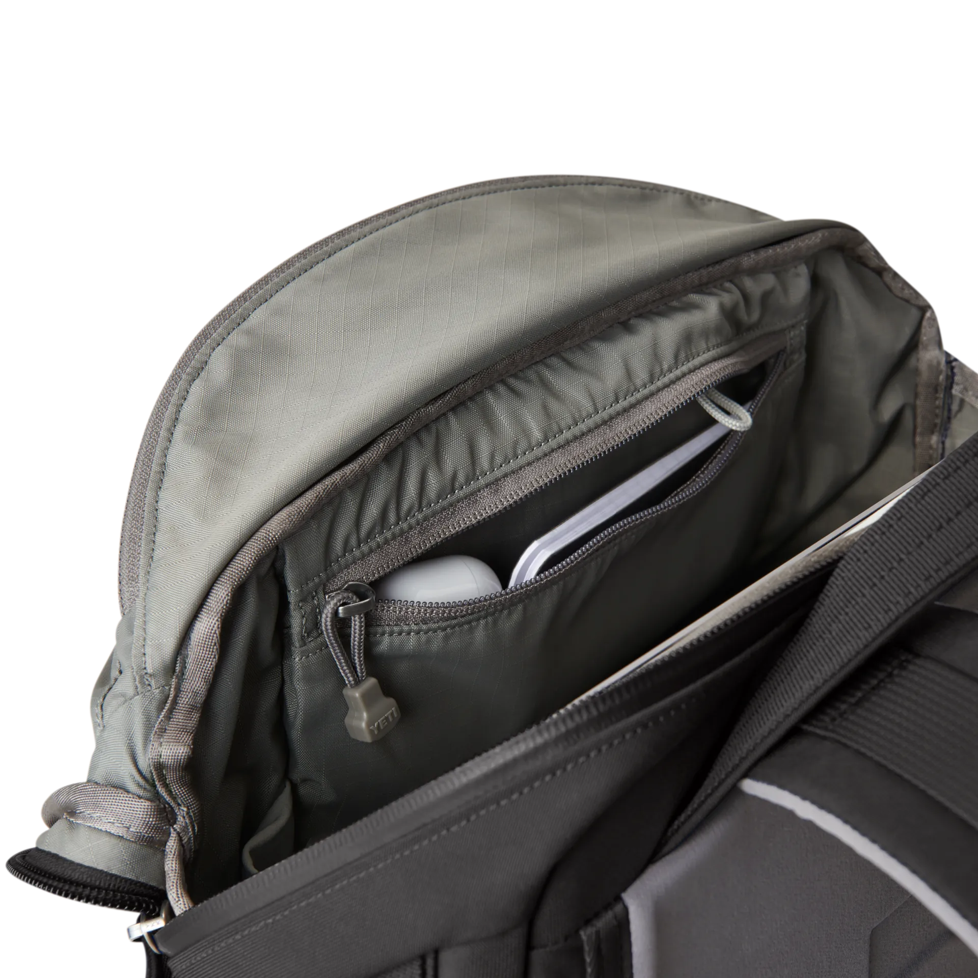 Crossroads 22L Backpack