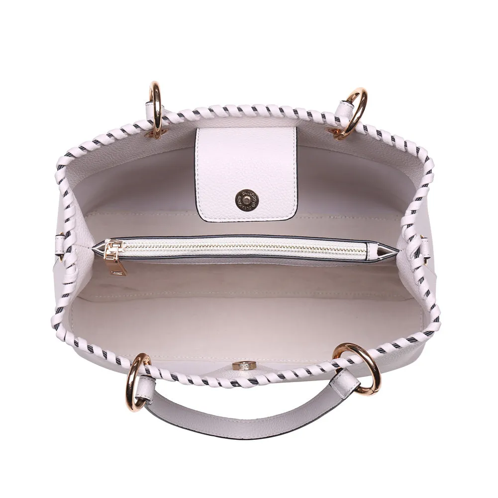 Daphne Satchel