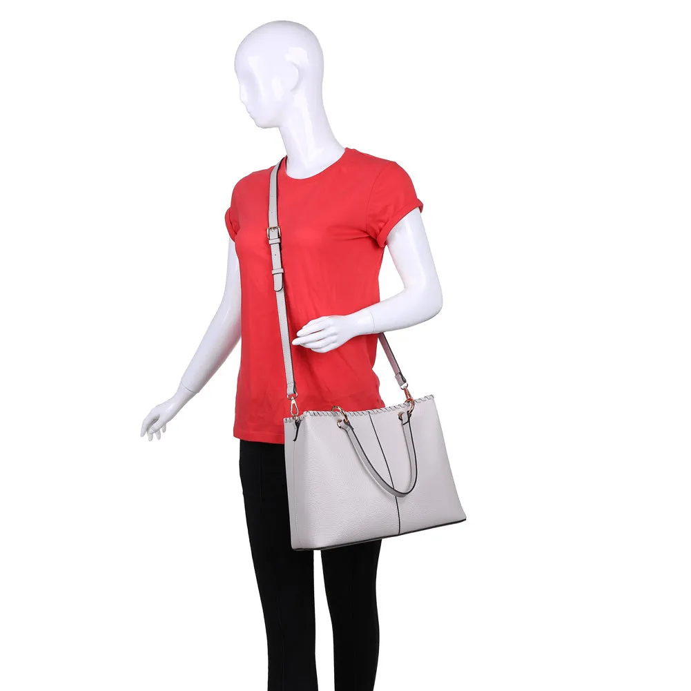 Daphne Satchel