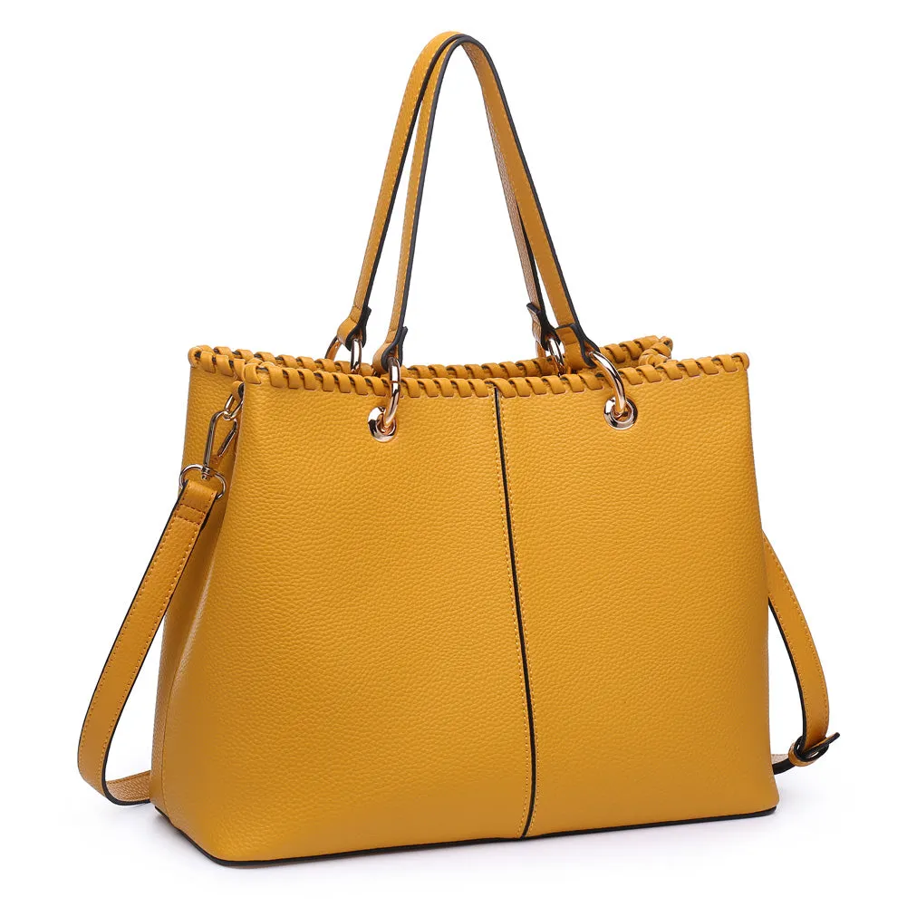 Daphne Satchel