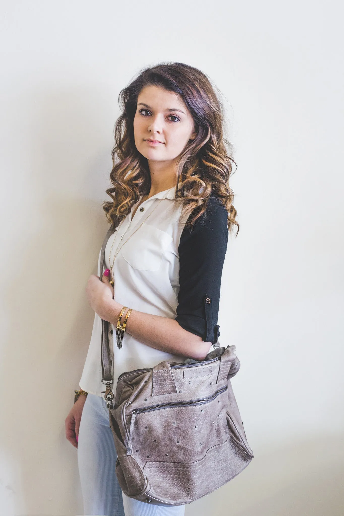 Day & Mood Tasha Stud Bag in Light Grey