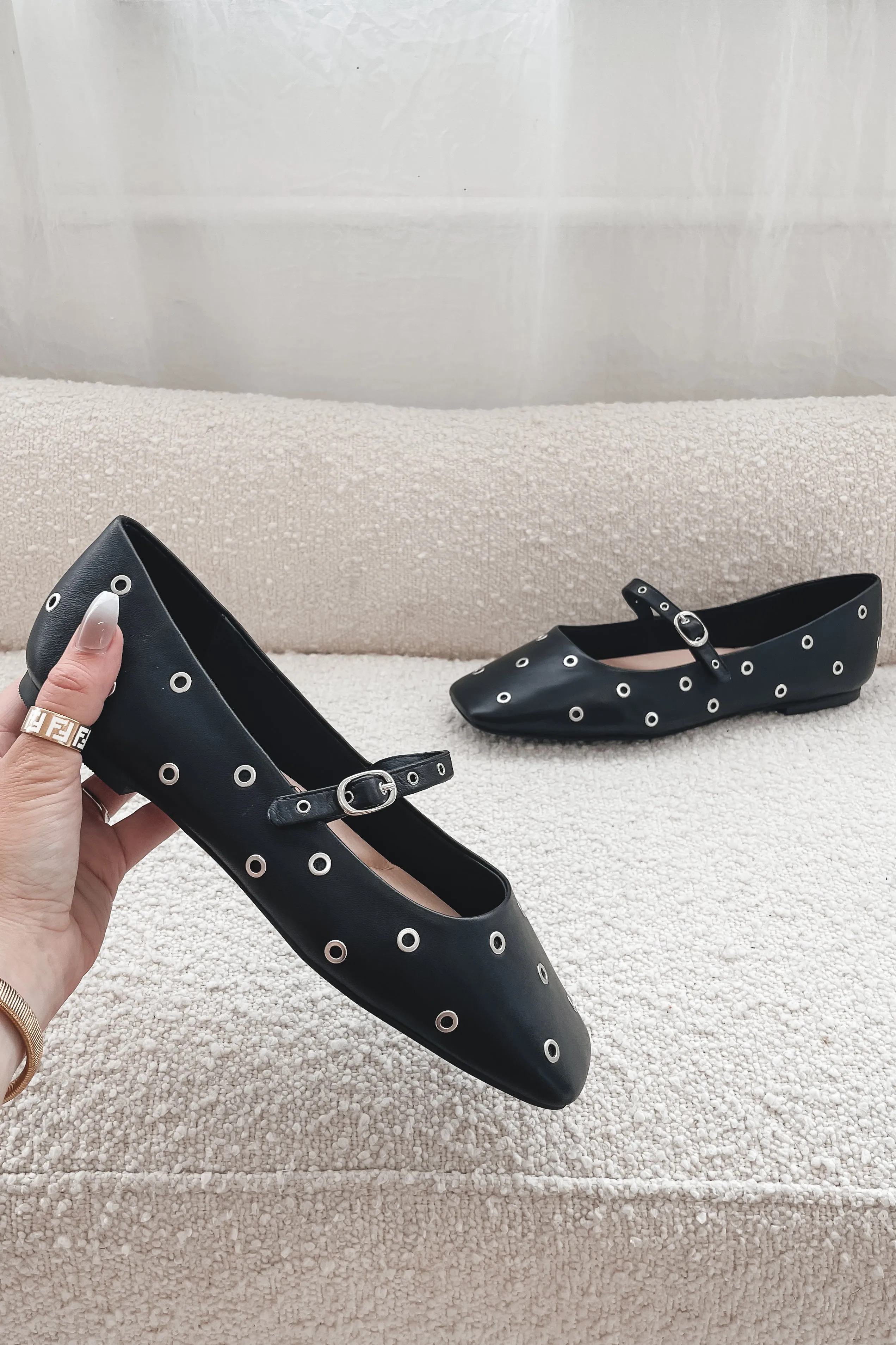 DEAL Matisse Mick Black Leather Grommet Ballet Flats