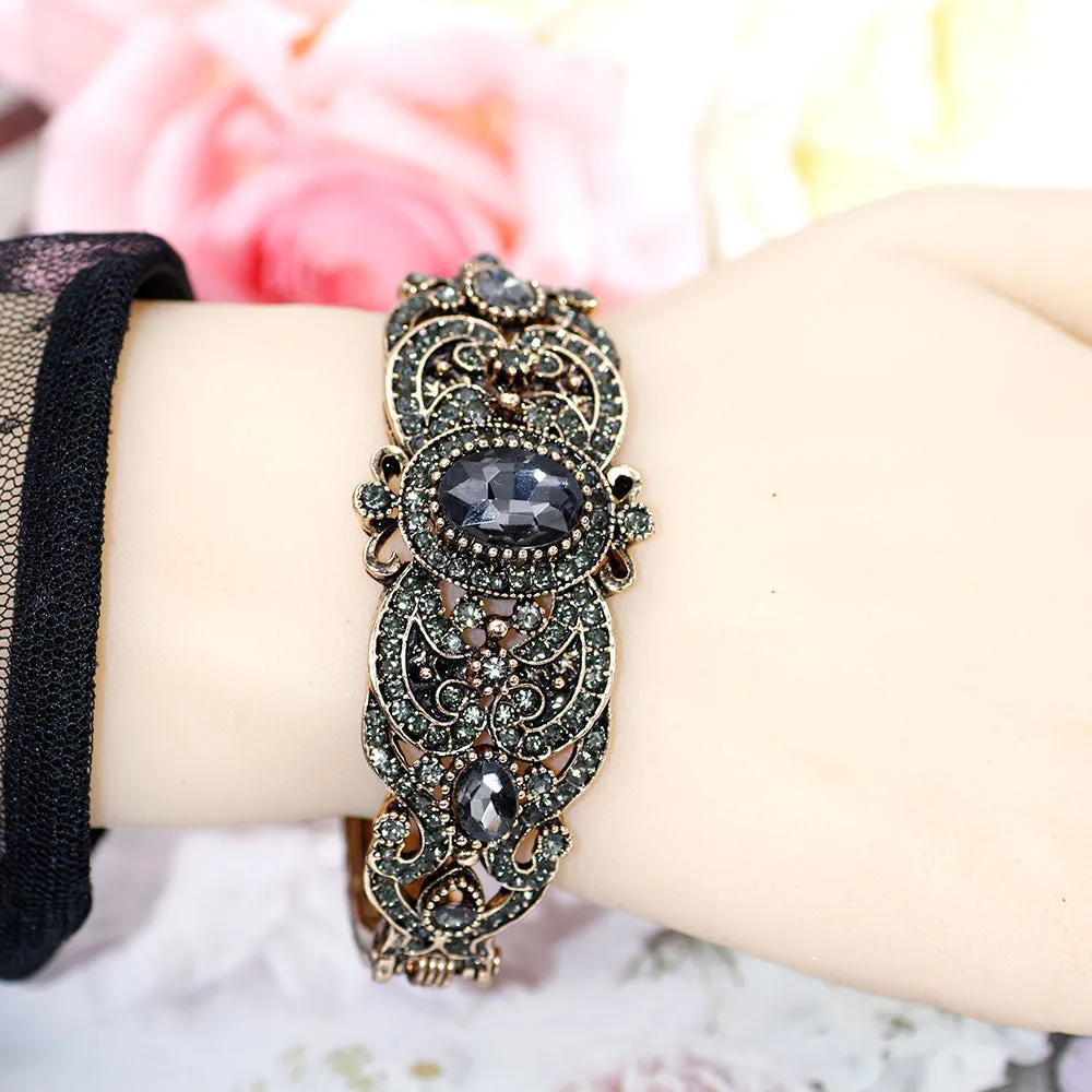Earring Set with Bracelet