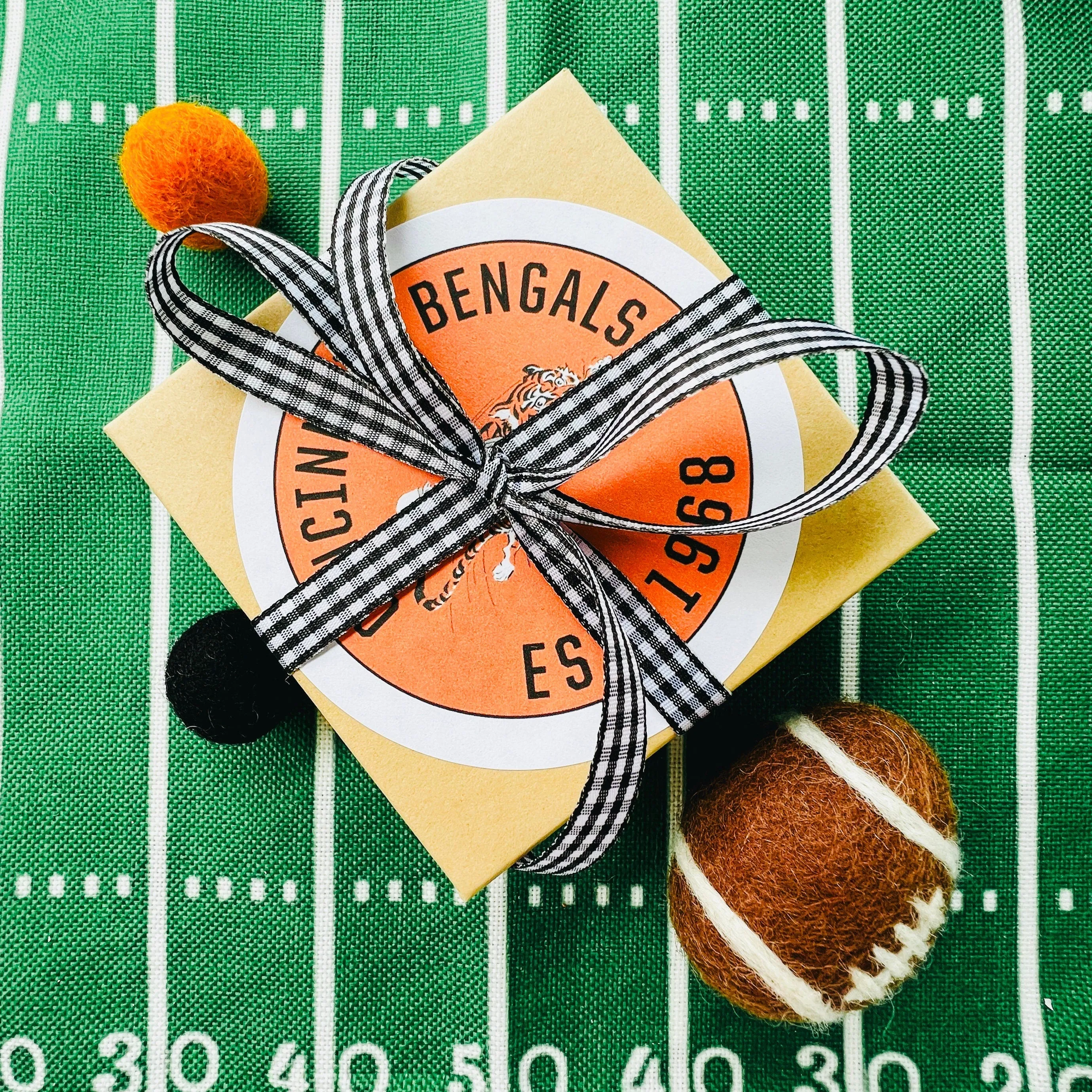 Football Beaded Bracelet Set  Cincinnati Friendship Bracelet  Stacking Bracelets  Go Football Set - 6 inches