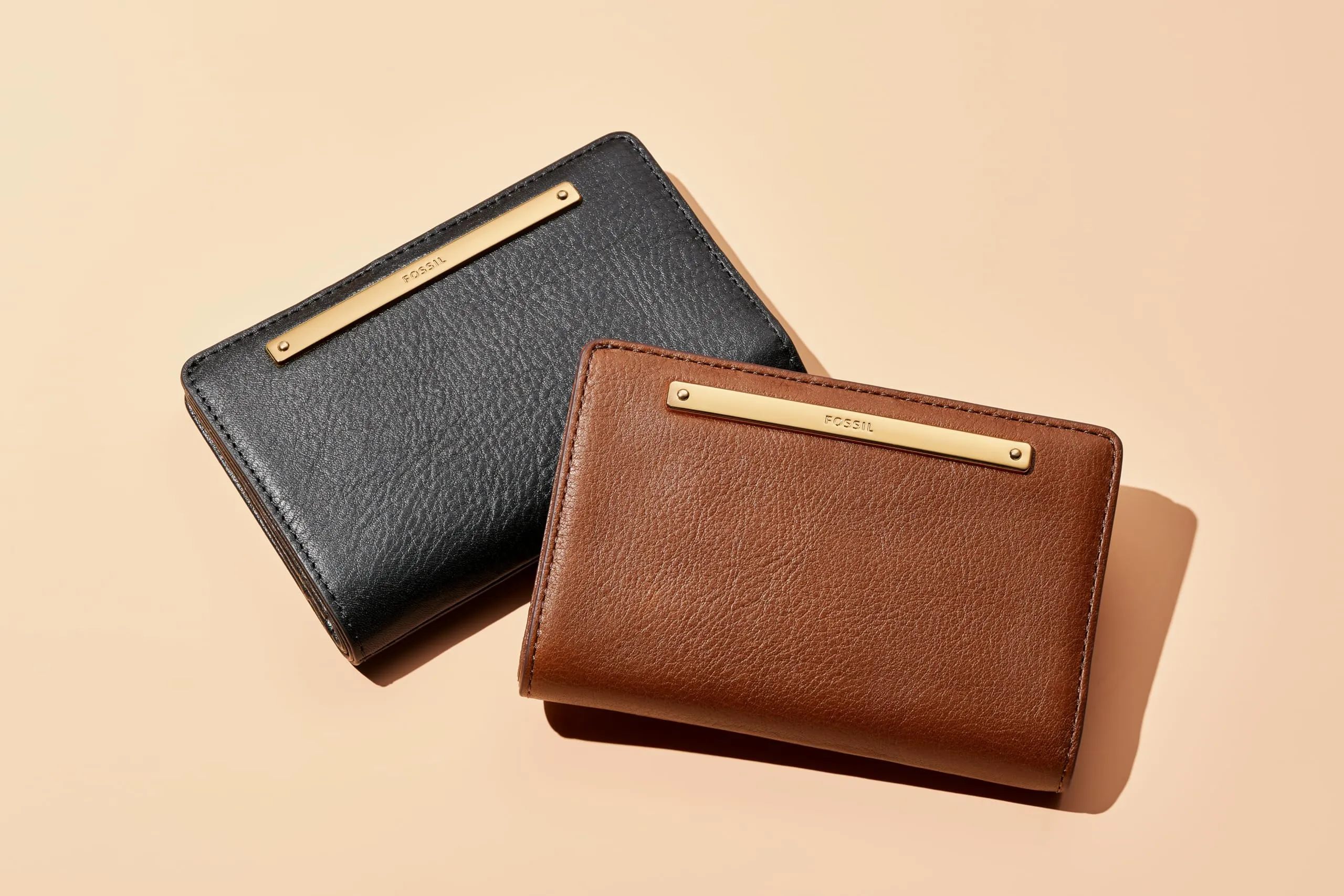 Fossil Women's Liza Leather Wallet Multifunction, Black (Model: SL7986G001)