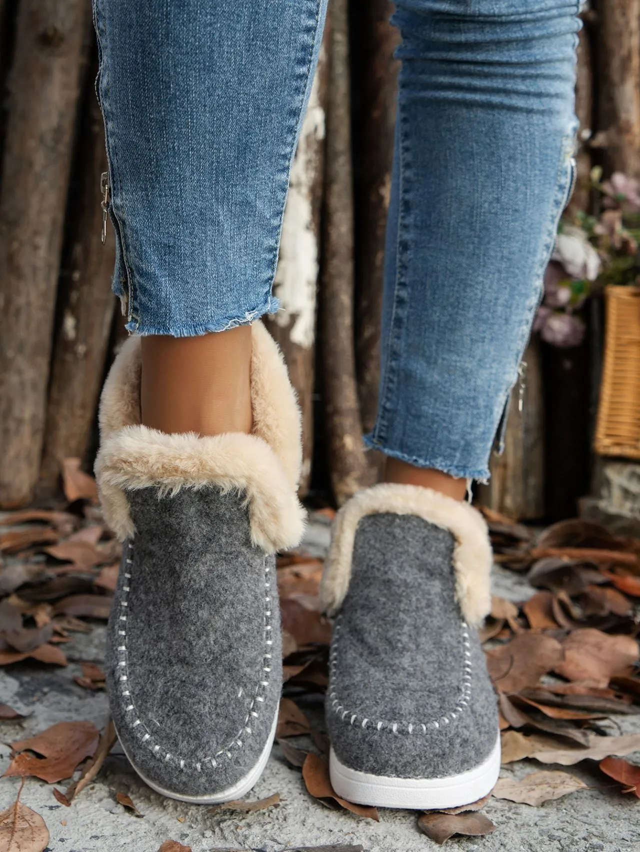 Furry Suede Round Toe Flat Boots