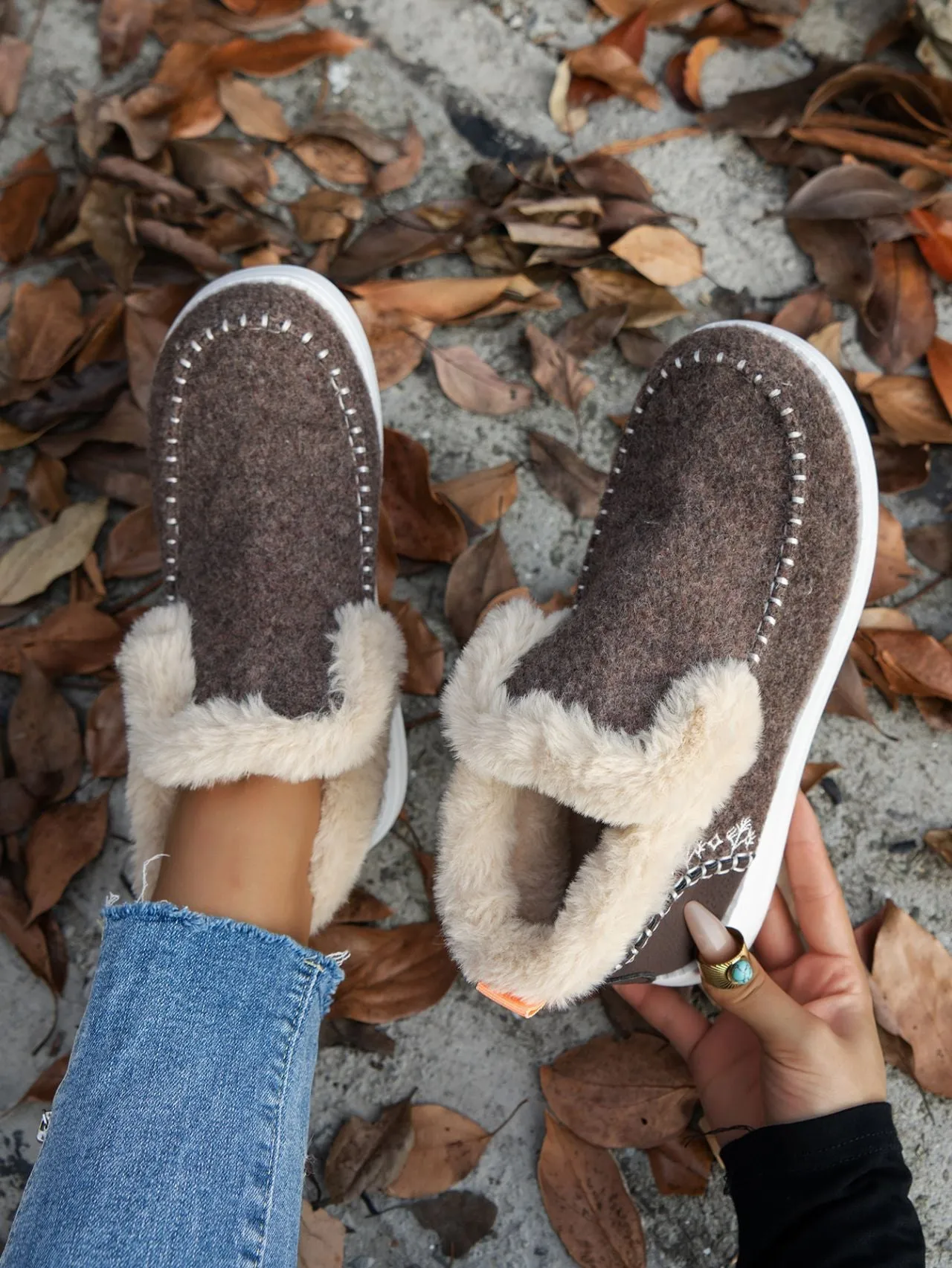 Furry Suede Round Toe Flat Boots