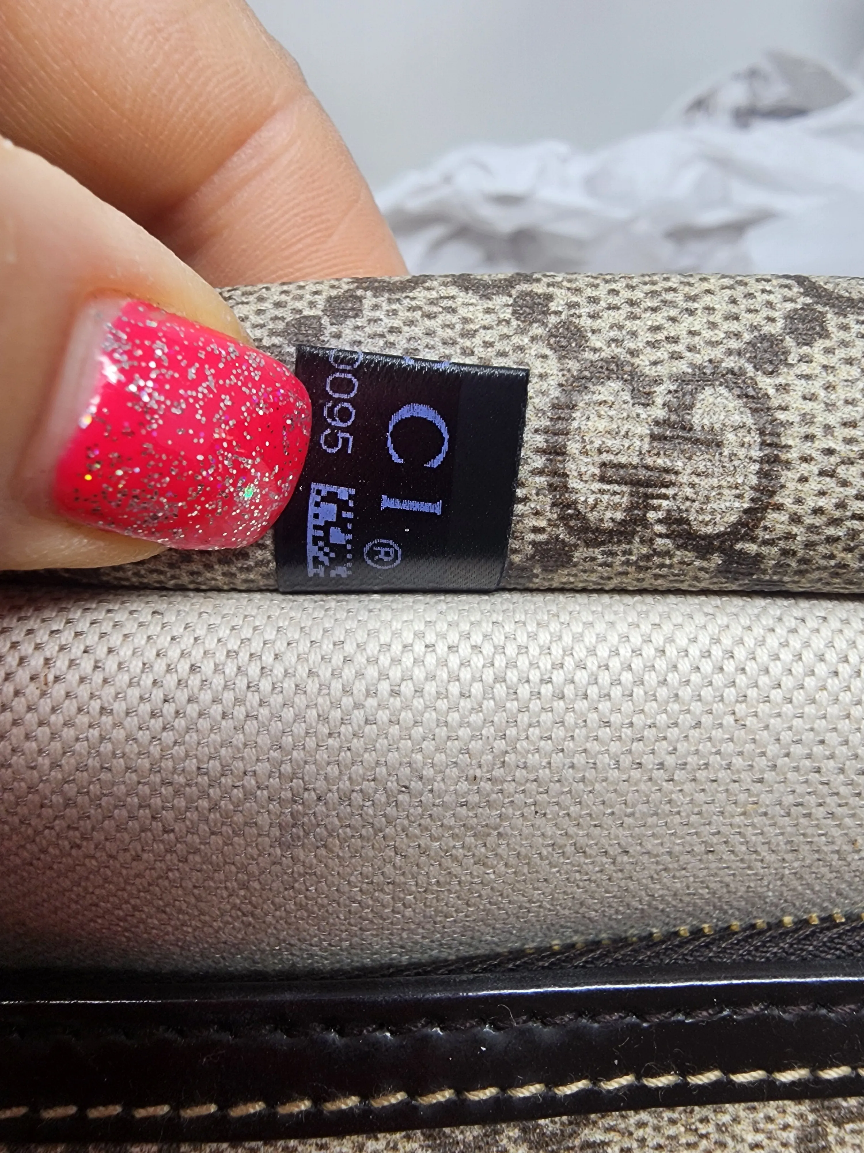 Gucci GG Plus Monogram Tattoo Heart Medium Joy Boston Dark Brown
