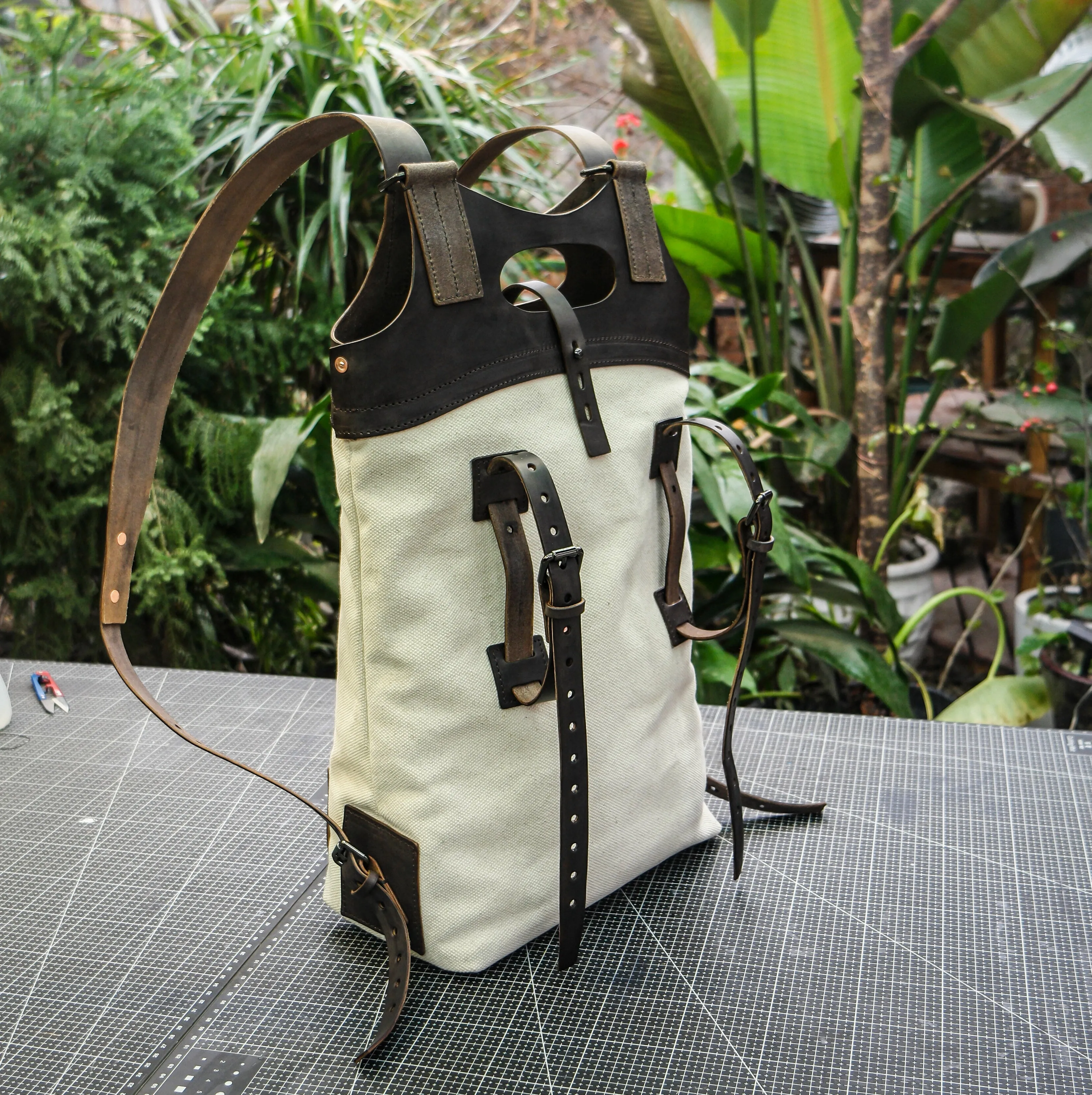 Handmade dyed plant tanned leather hiking camping oil wax canvas backpack