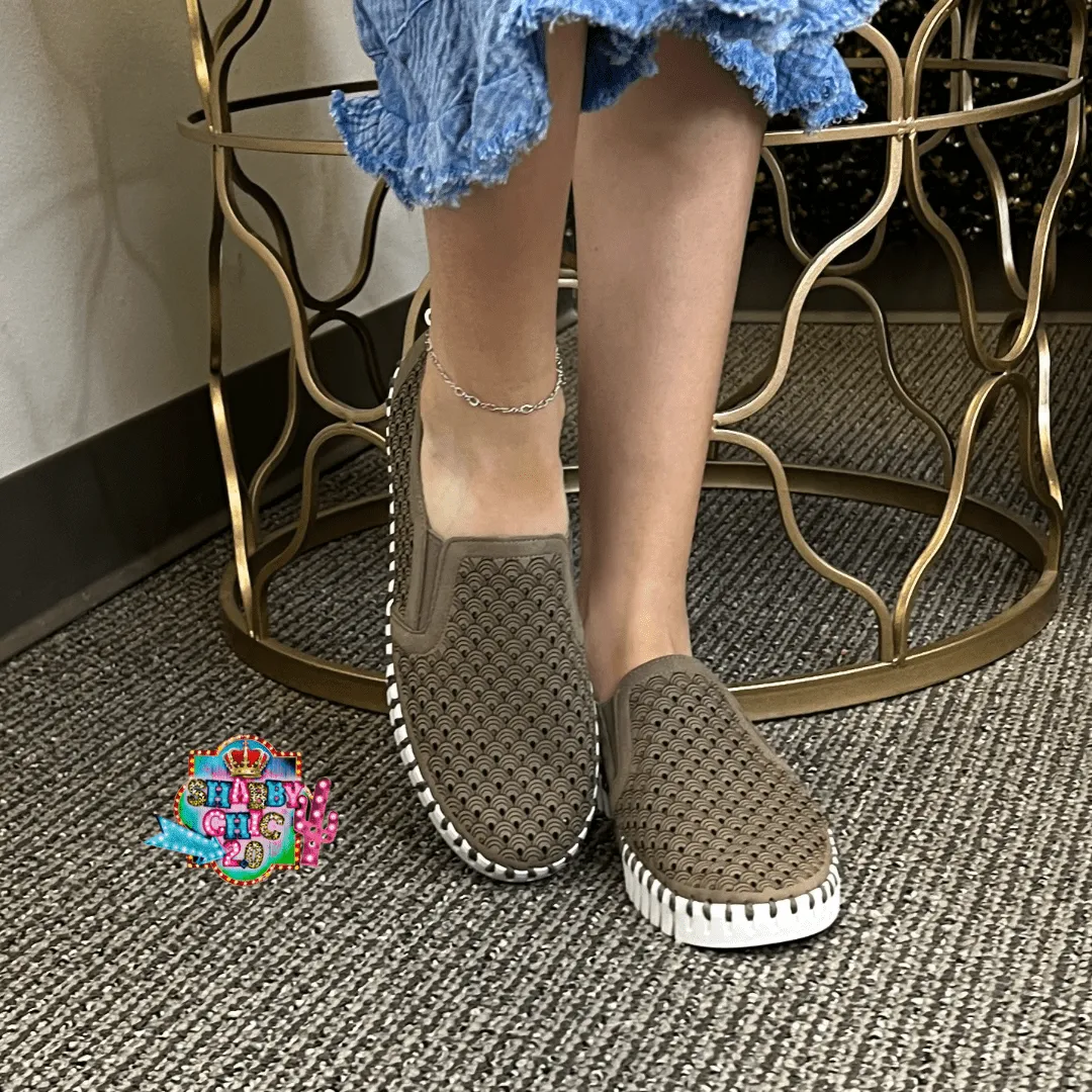Ilse Jacobsen Flats - Falcon