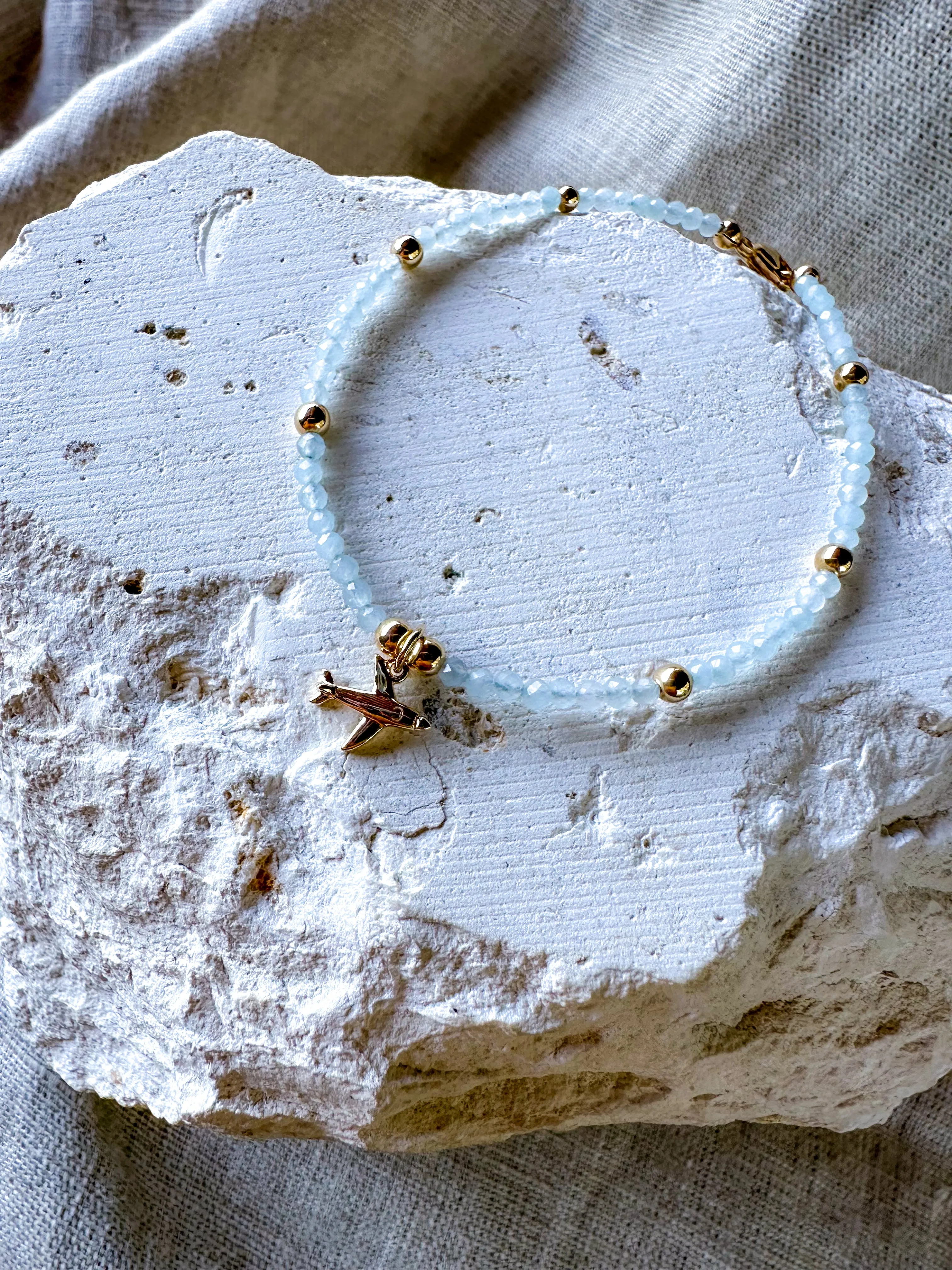 Jetsetter Gold Bracelet