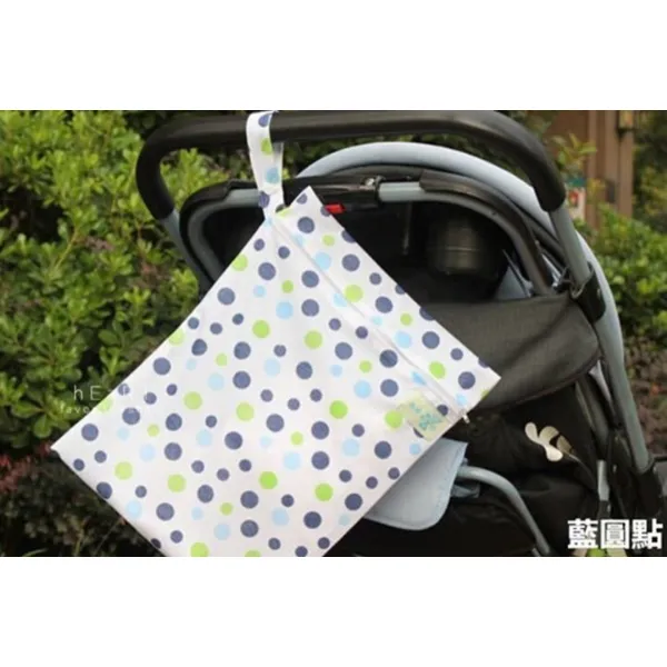 Large Volume Storage Bag with zipper - Blue Dots