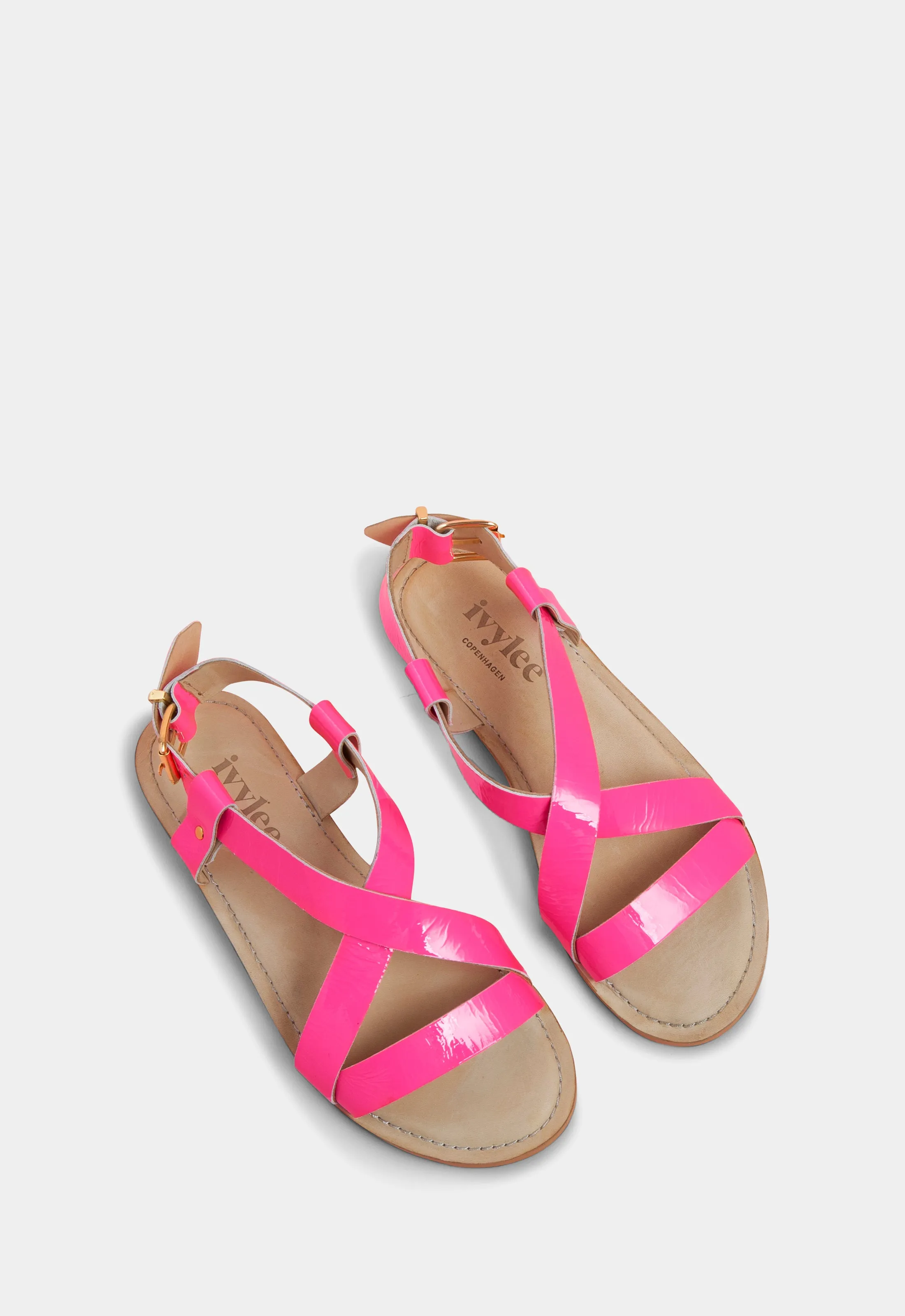Laura - Patent Pink