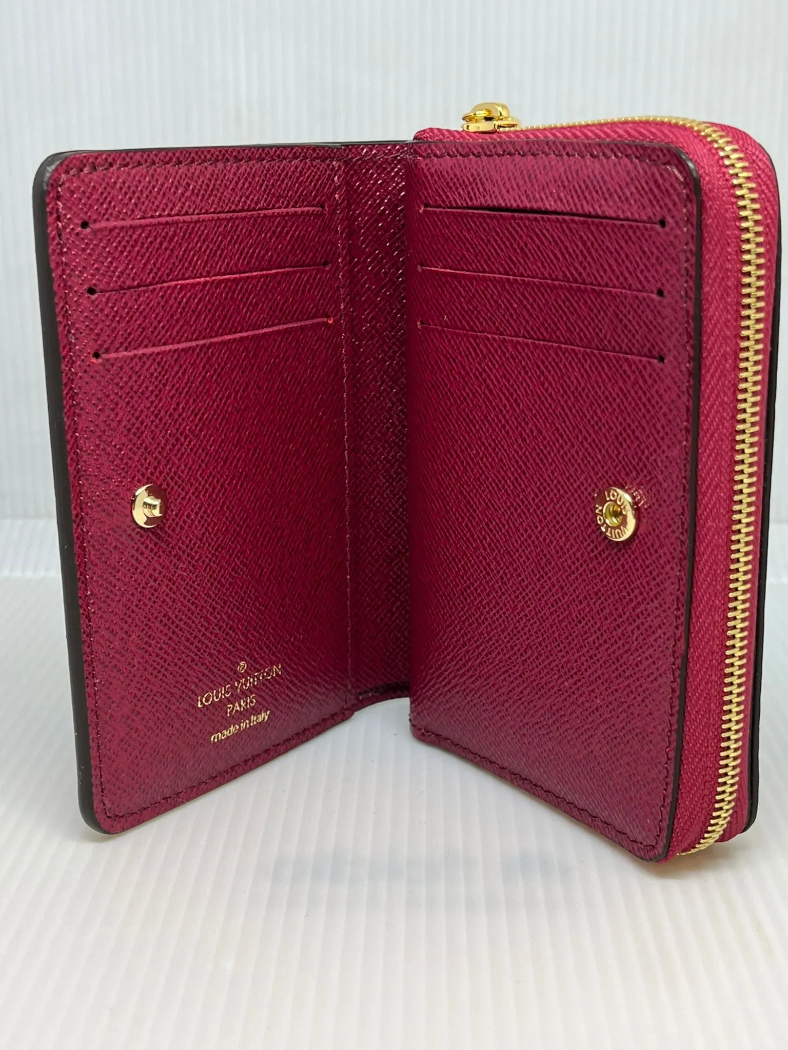 Lou Wallet Fuchsia