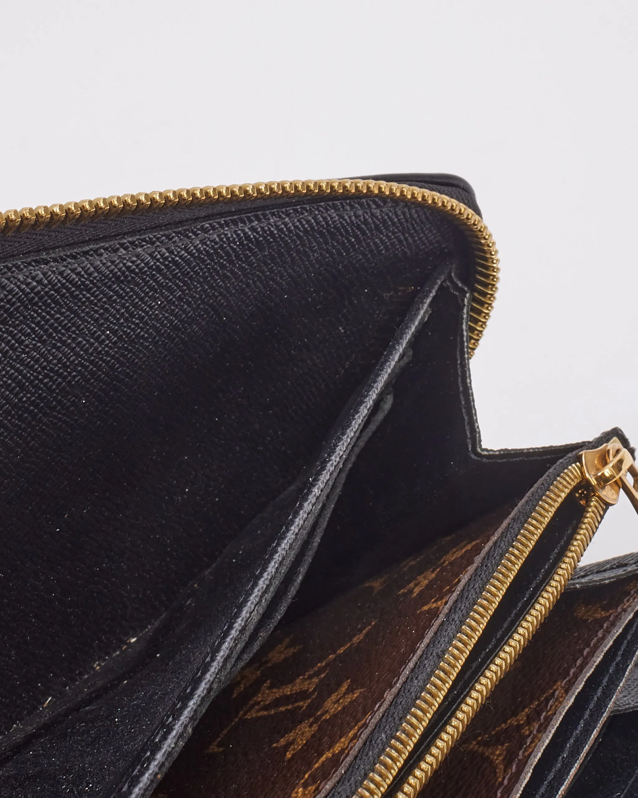 Louis Vuitton Black Monogram Canvas Retiro Zippy Wallet