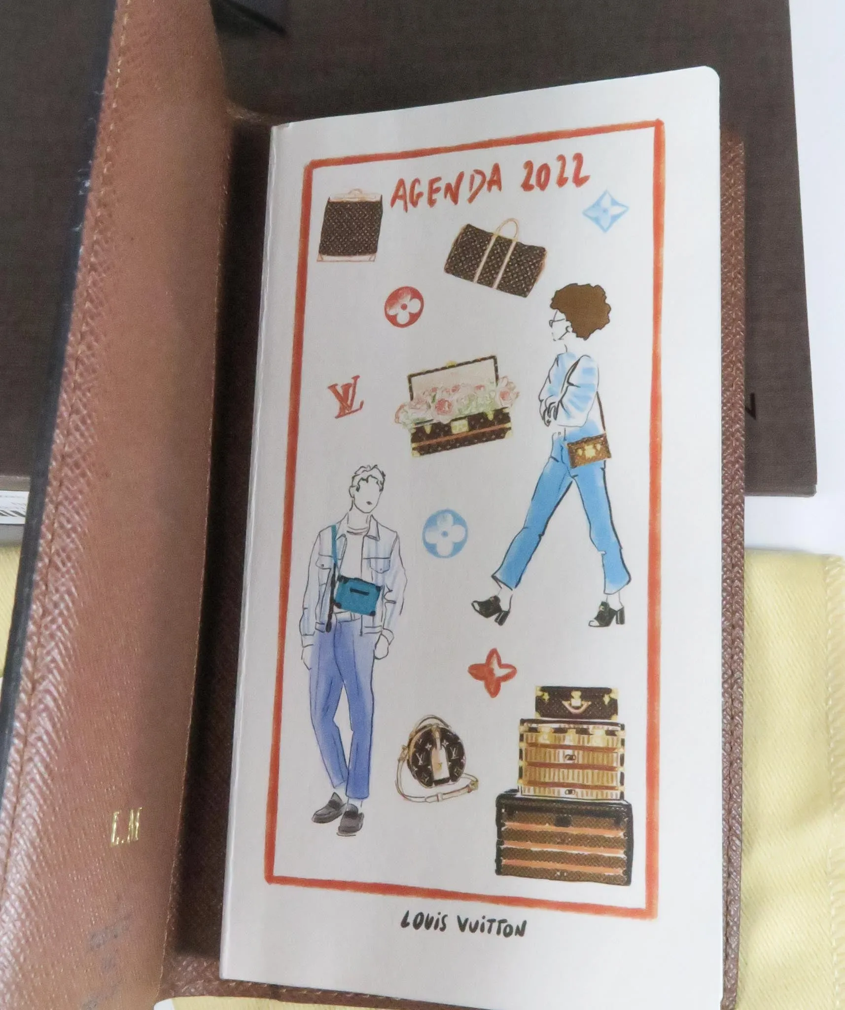 Louis Vuitton Brown R20503 Monogram Pocket Agenda Cover With 2022 Diary Insert - Hotstamped L.M