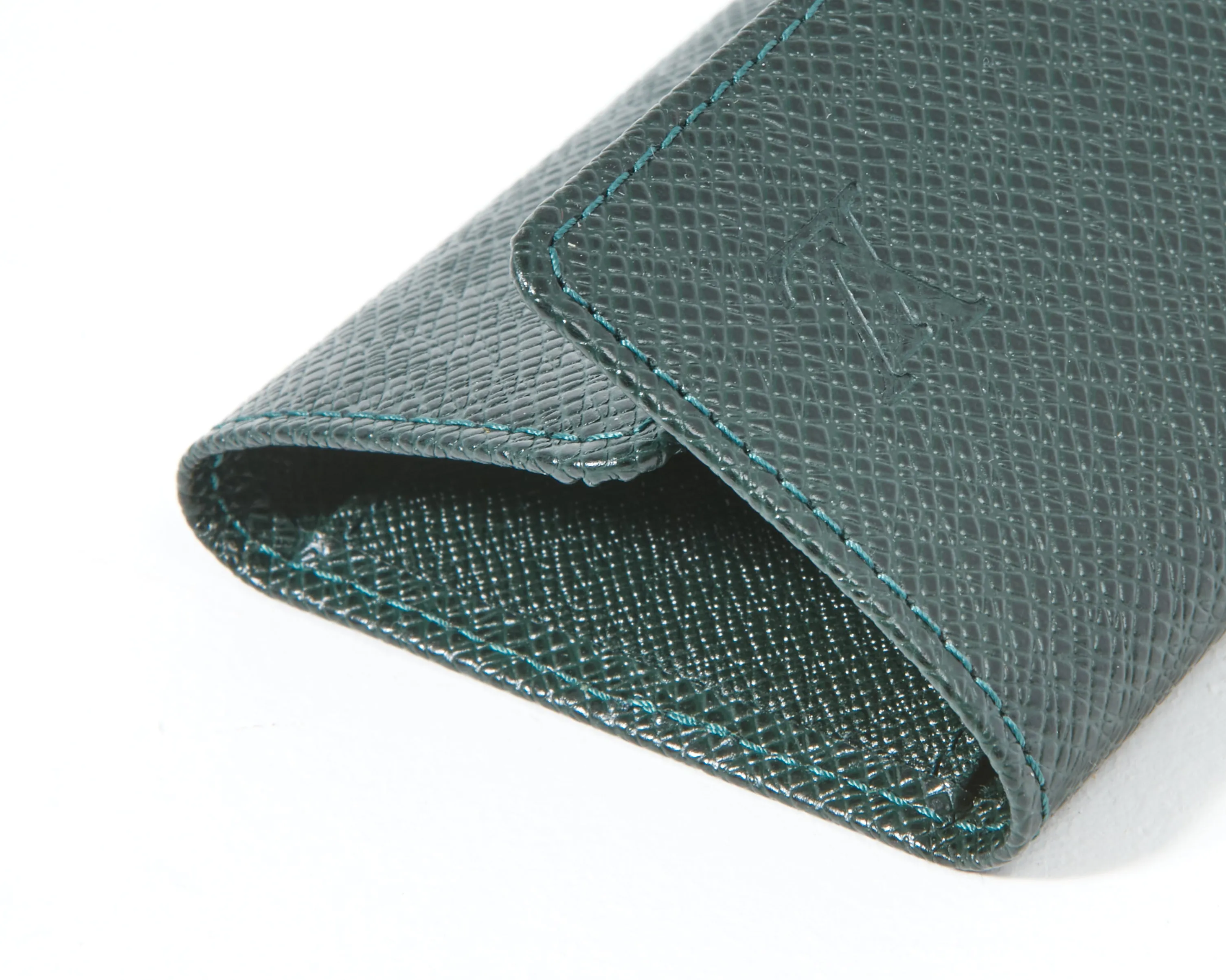 Louis Vuitton Hunter Green Taiga Leather Key Holder