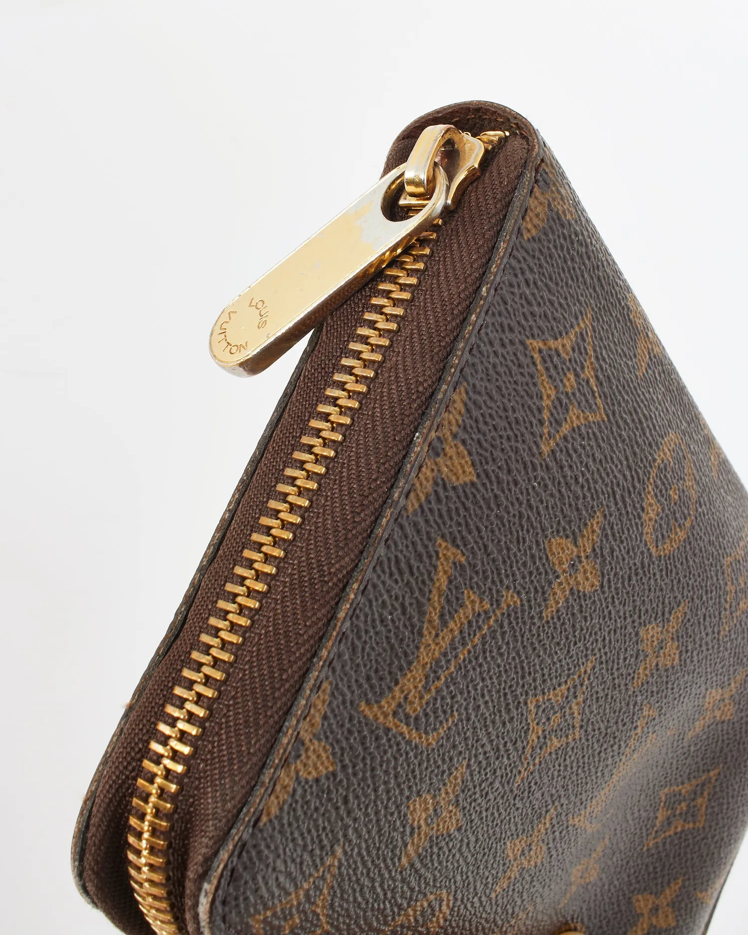 Louis Vuitton Monogram Canvas Zippy Wallet