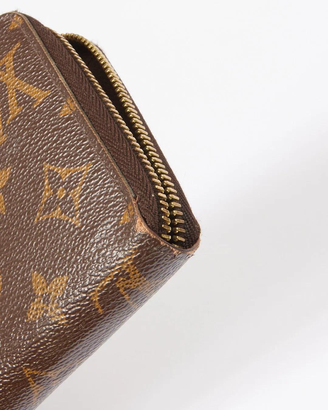 Louis Vuitton Monogram Canvas Zippy Wallet