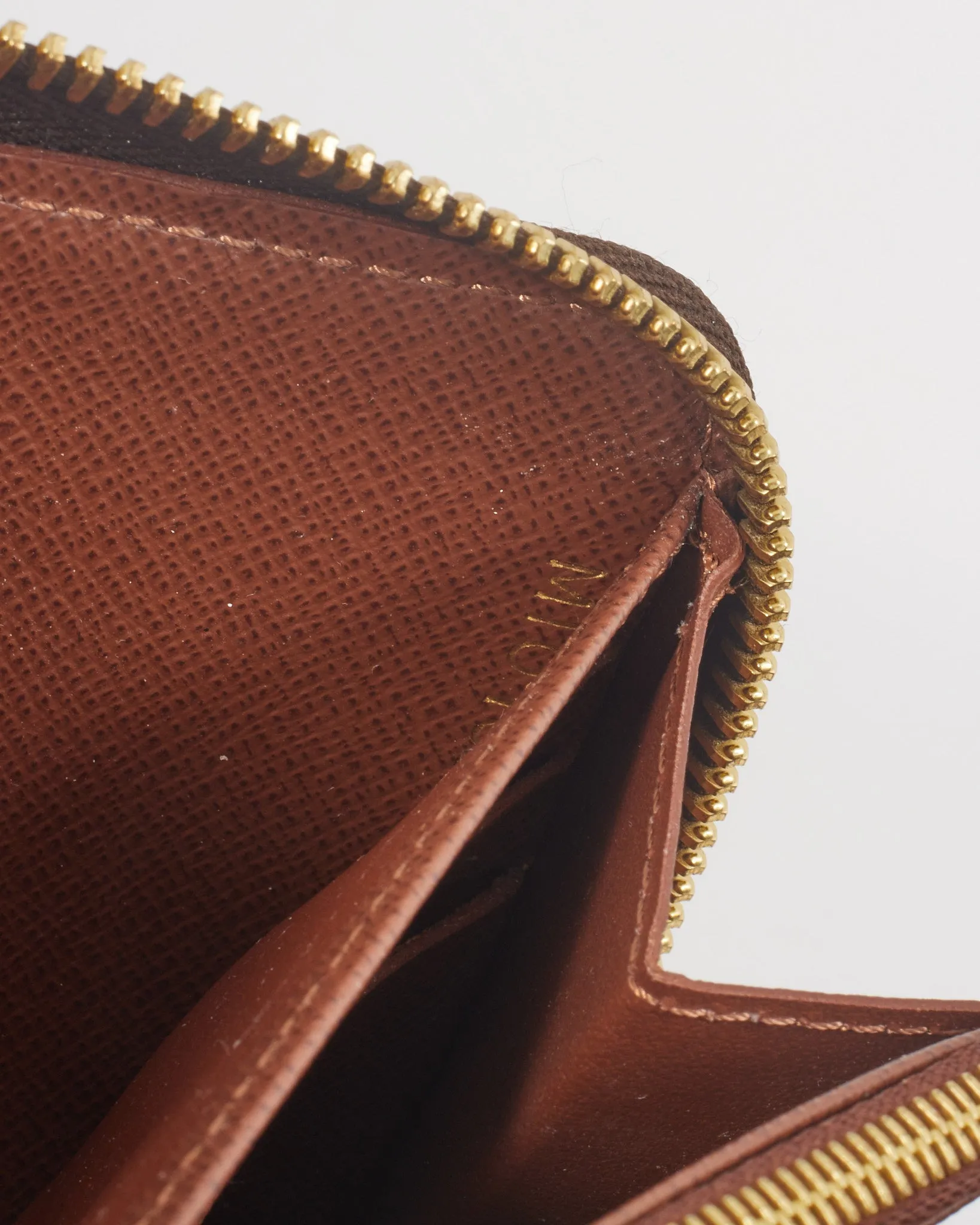 Louis Vuitton Monogram Canvas Zippy Wallet