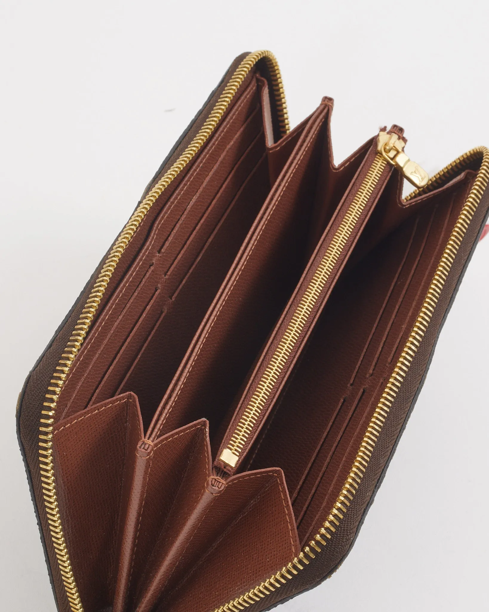 Louis Vuitton Monogram Canvas Zippy Wallet