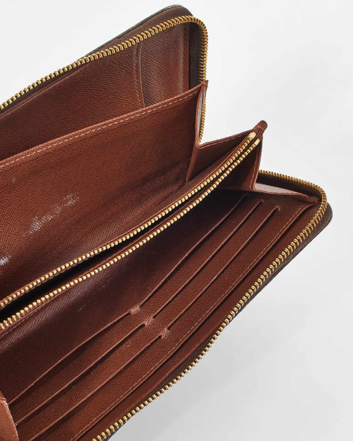 Louis Vuitton Monogram Canvas Zippy Wallet