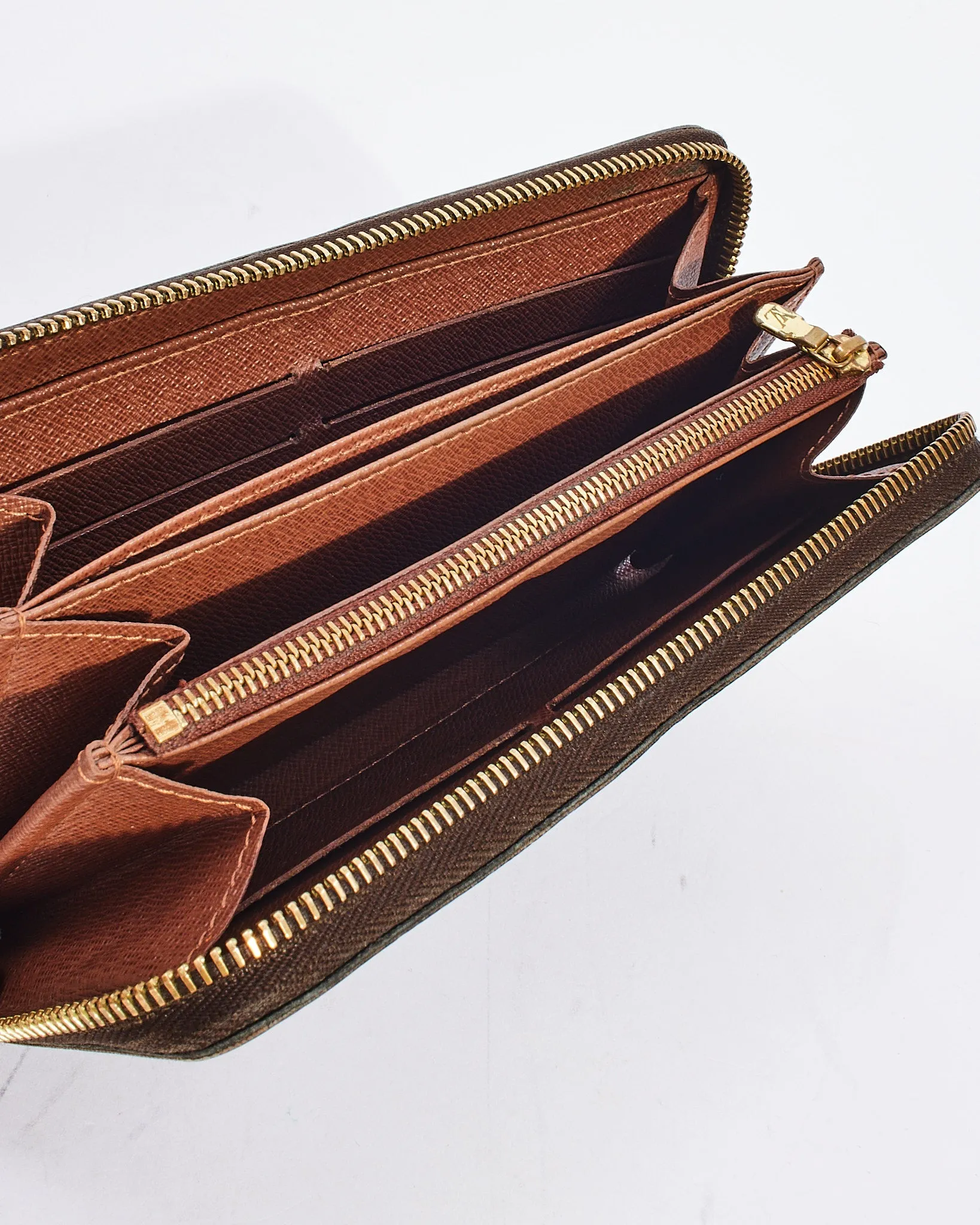 Louis Vuitton Monogram Coated Canvas Zippy Wallet