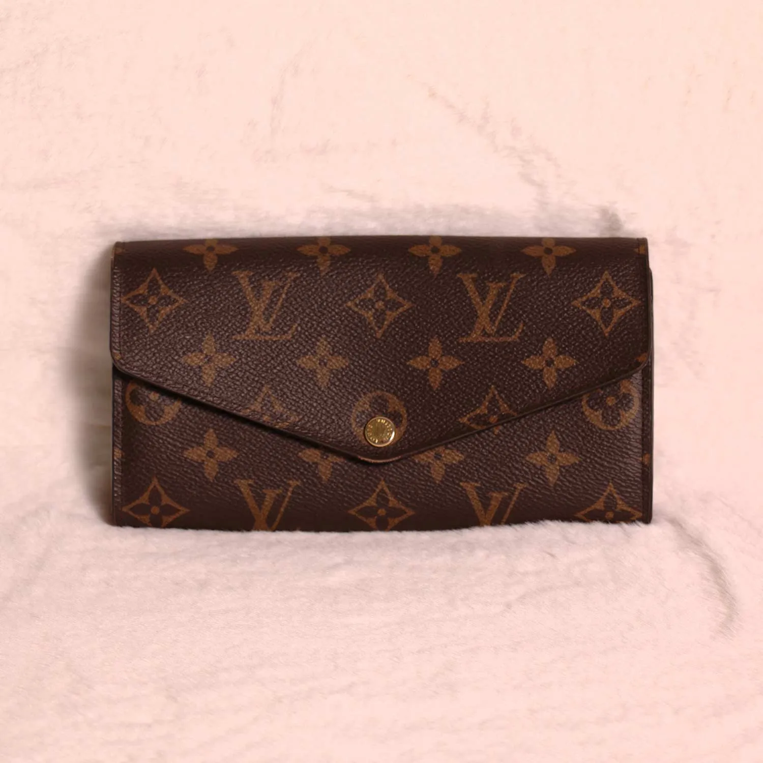 Louis Vuitton Monogram Sarah Wallet