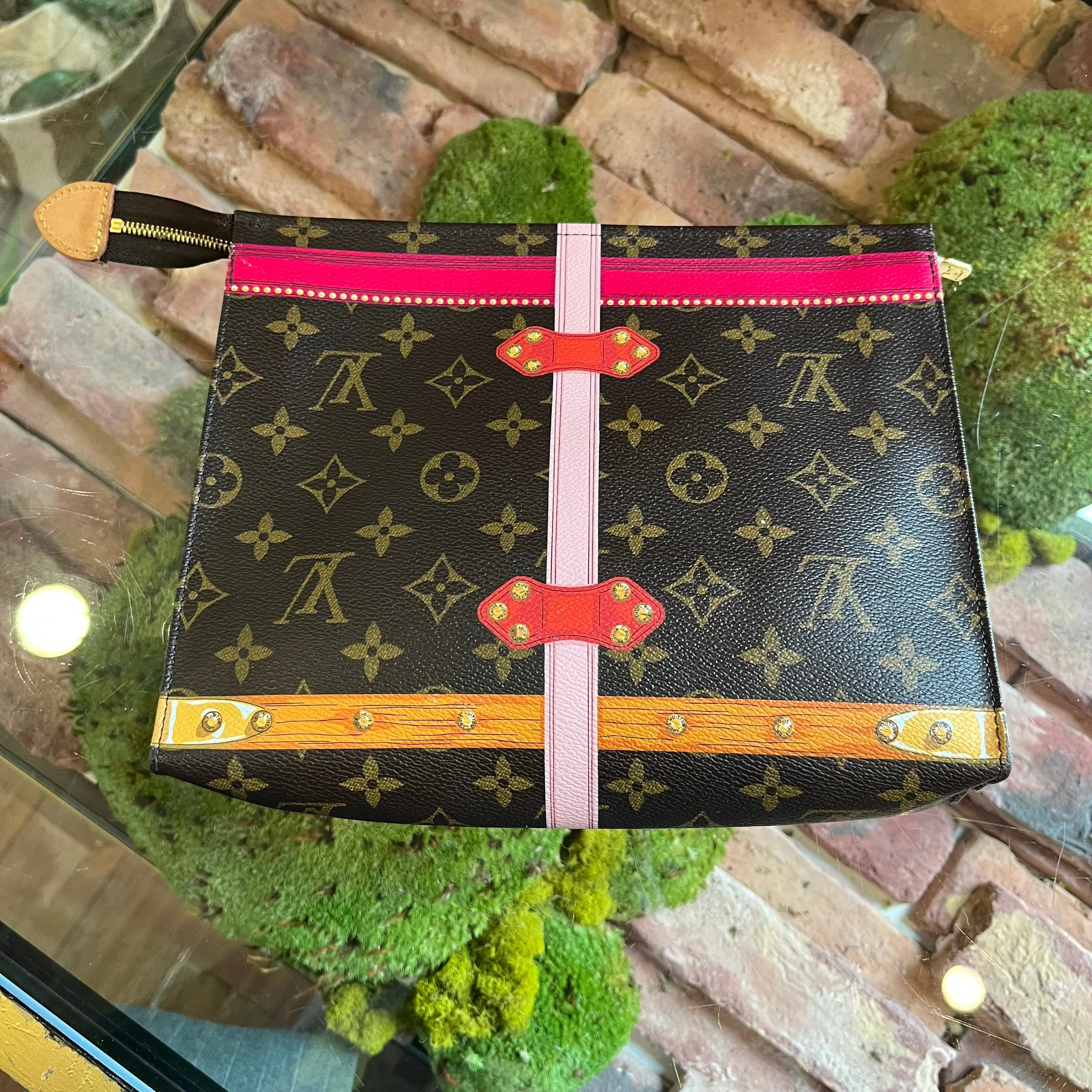LOUIS VUITTON Summer Trunks Toiletry 26