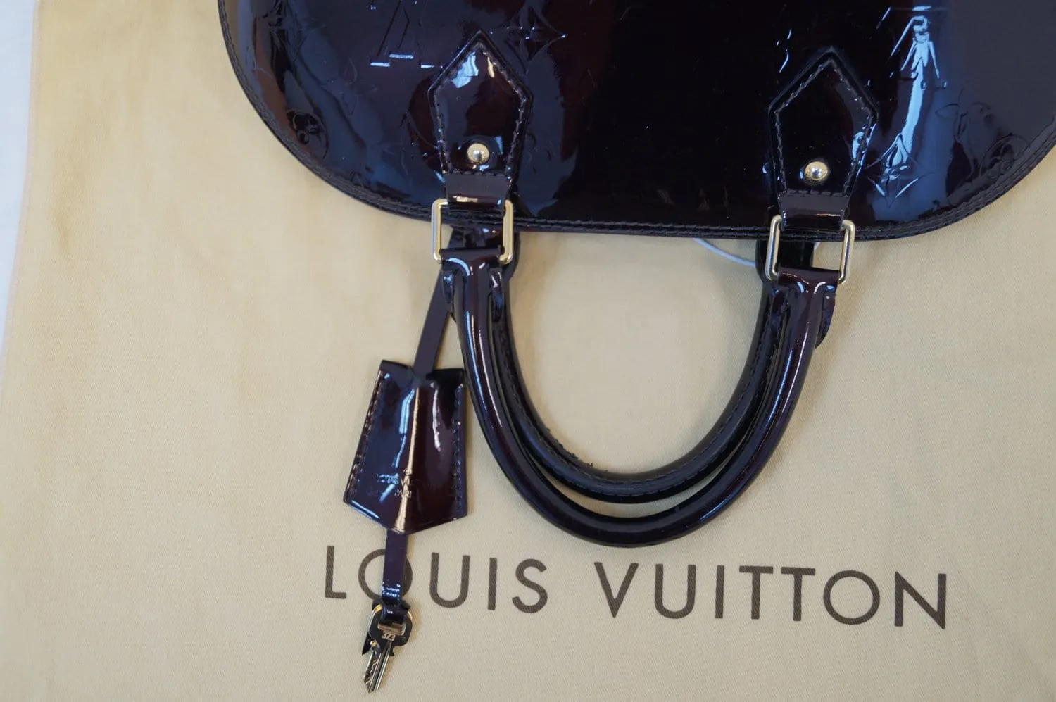 Louis vuitton Used handbags Amarante Monogram Vernis Alma PM