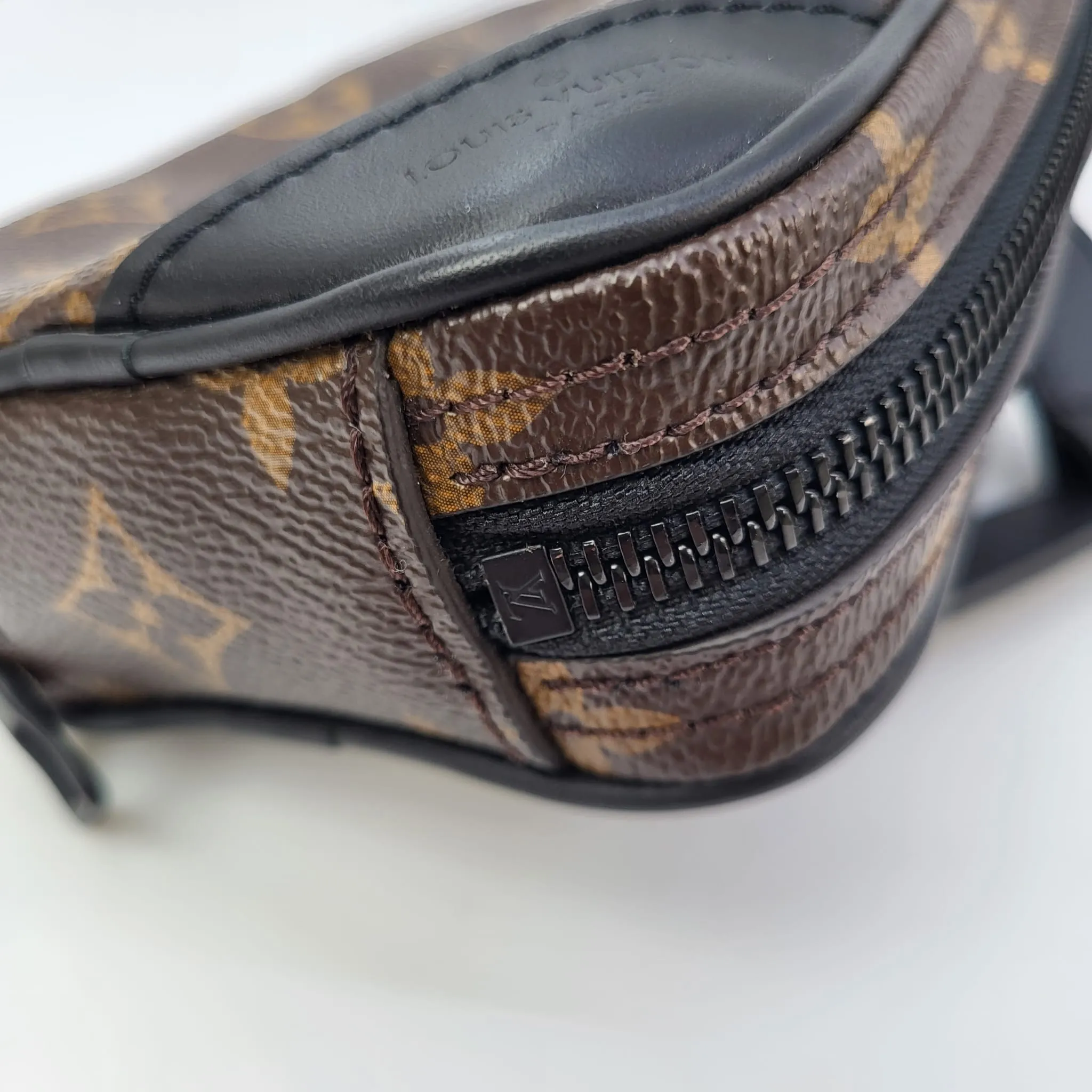 Monogram Solar Ray Utility Harness