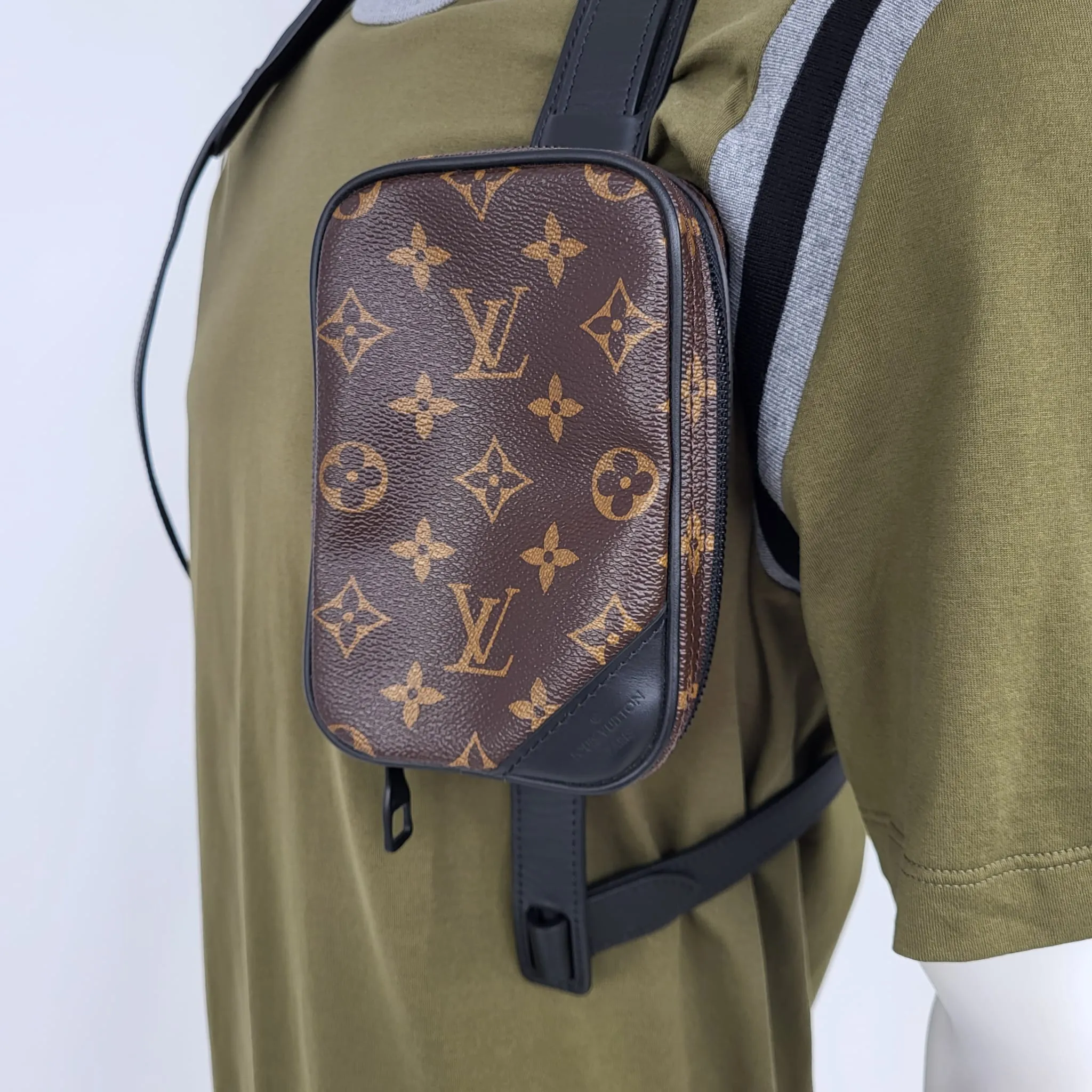 Monogram Solar Ray Utility Harness
