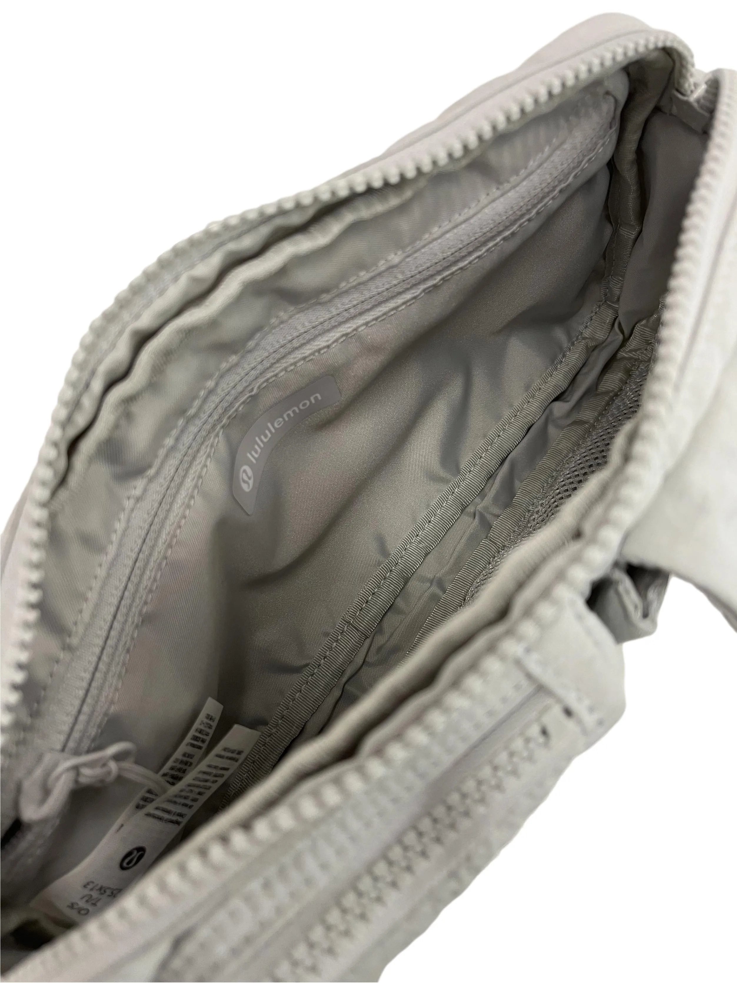 Multi-Pocket Crossbody Bag 2.5L