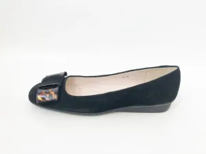 NEW Paul Mayer Suede Flats Size 8.5