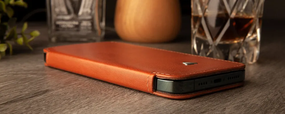 Nuova Pelle leather iPhone 12 & 12 Pro MagSafe case