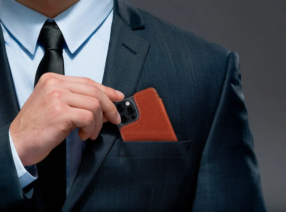 Nuova Pelle leather iPhone 12 & 12 Pro MagSafe case