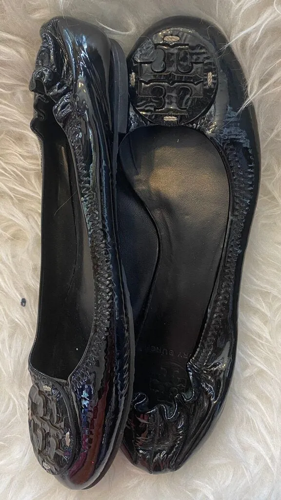 Patent Logo Flats