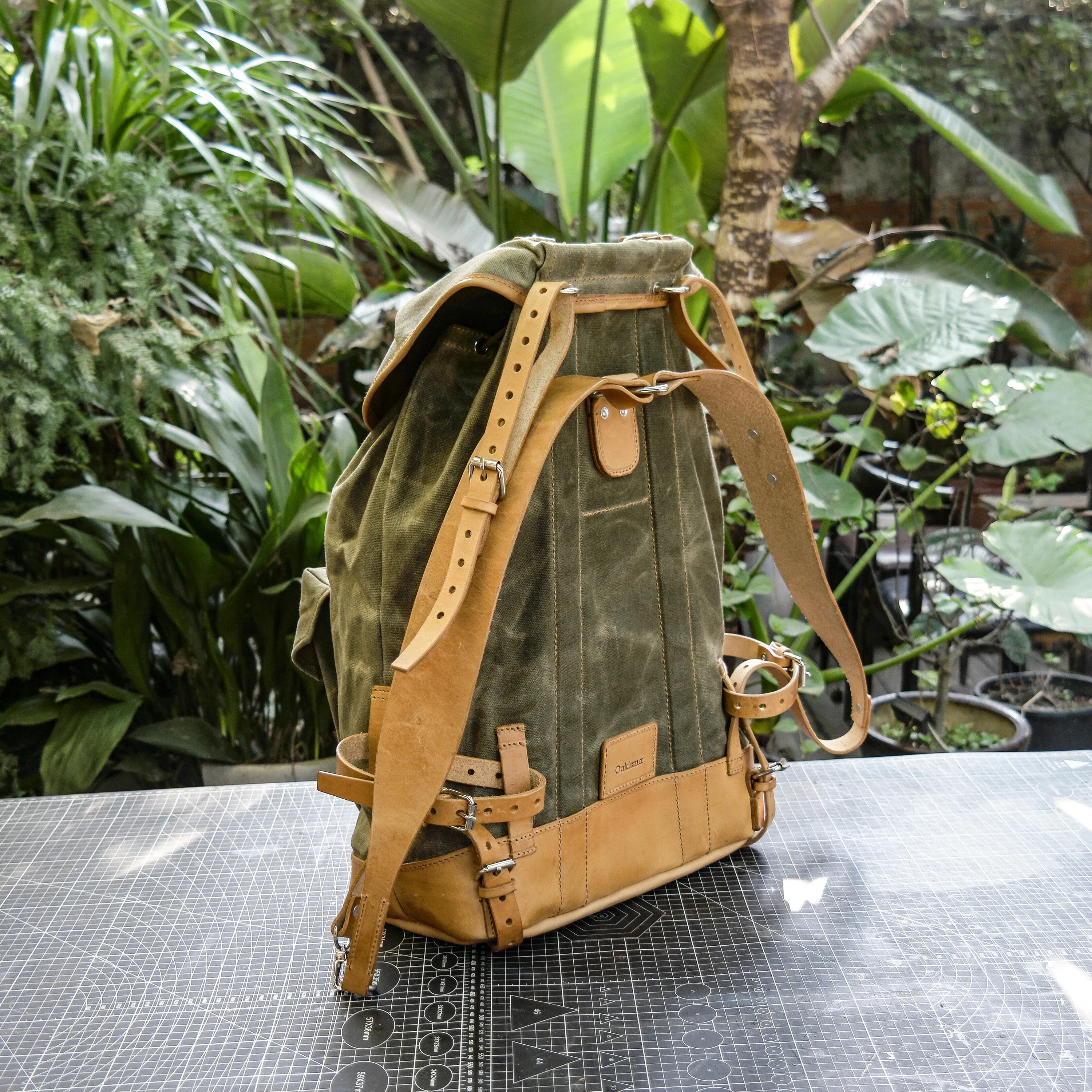 【Physical Pattern】Swiss adventure vintage plant blend cowhide waxed canvas jungle hiking camping handmade backpack