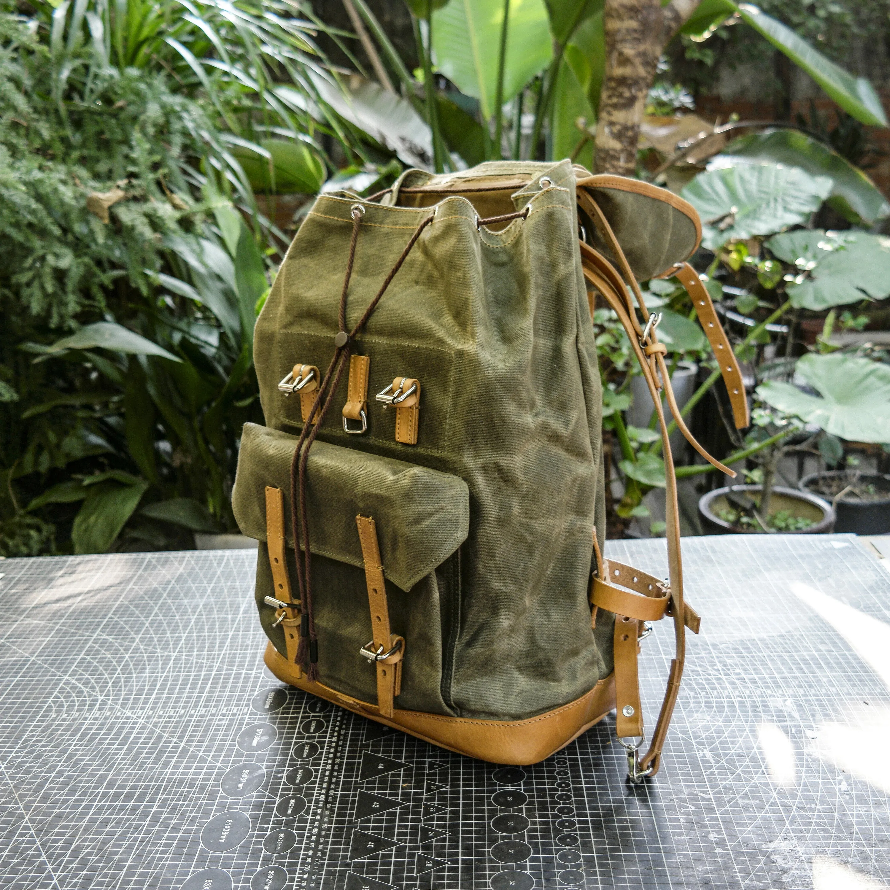 【Physical Pattern】Swiss adventure vintage plant blend cowhide waxed canvas jungle hiking camping handmade backpack