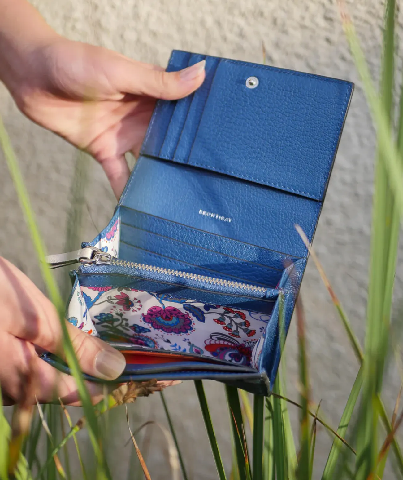 Rayen Small Wallet