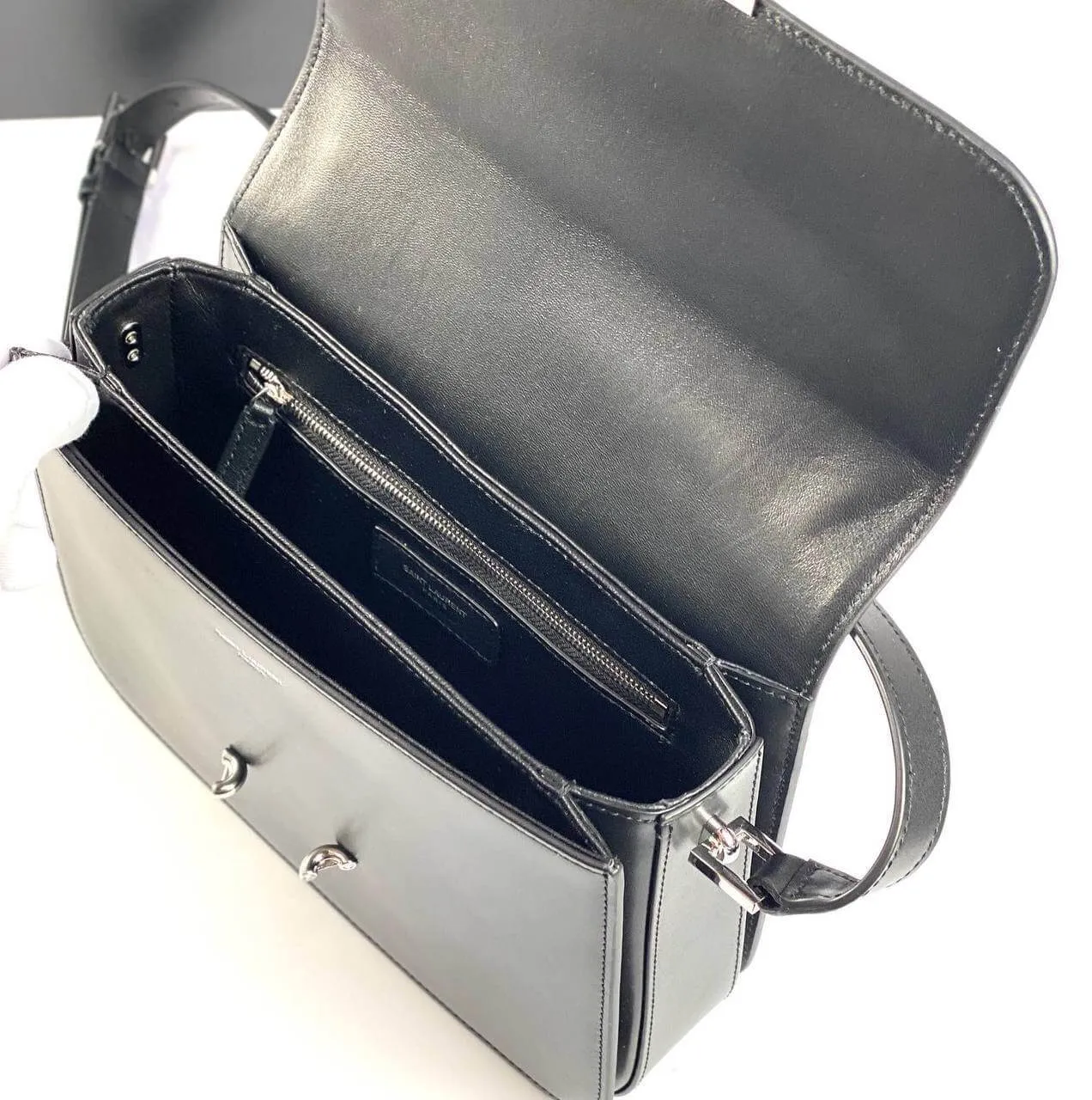 SAINT LAURENT LE PAVÉ BAG IN SMOOTH LEATHER