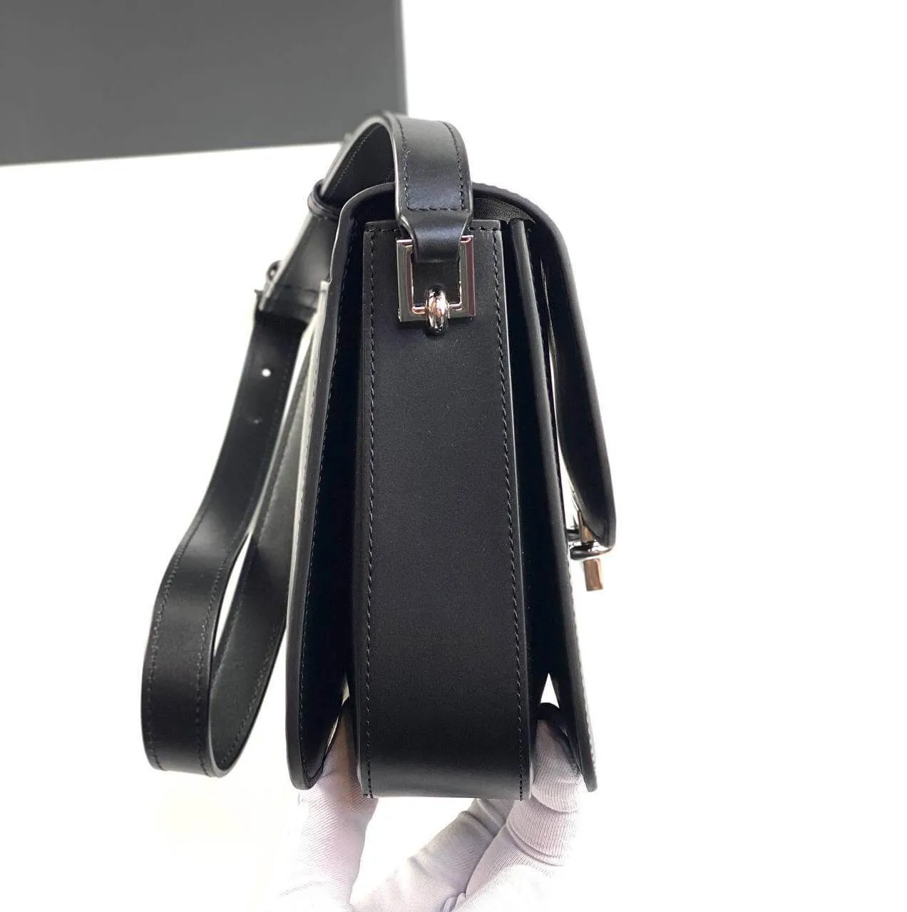 SAINT LAURENT LE PAVÉ BAG IN SMOOTH LEATHER
