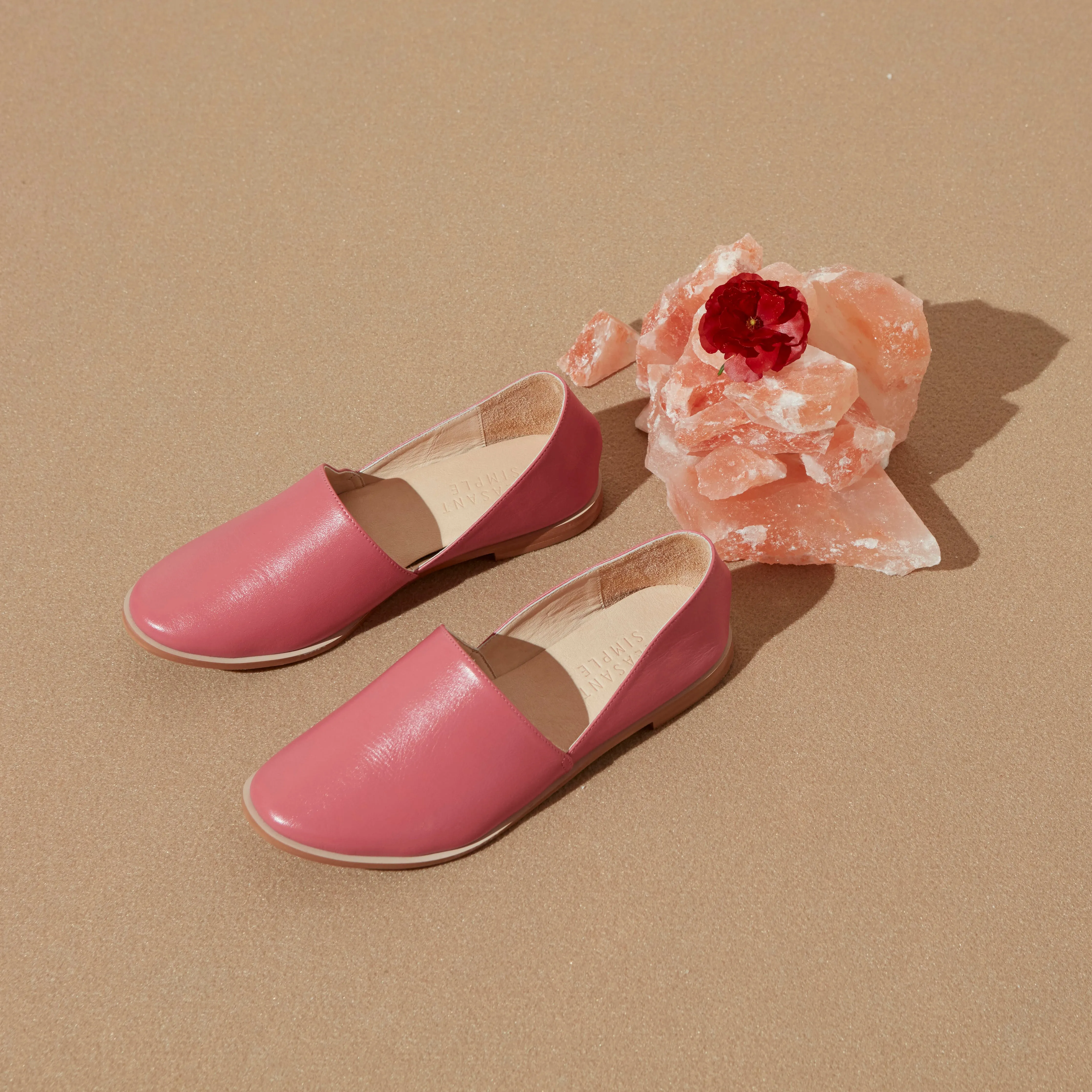 SIMPLE FLATS