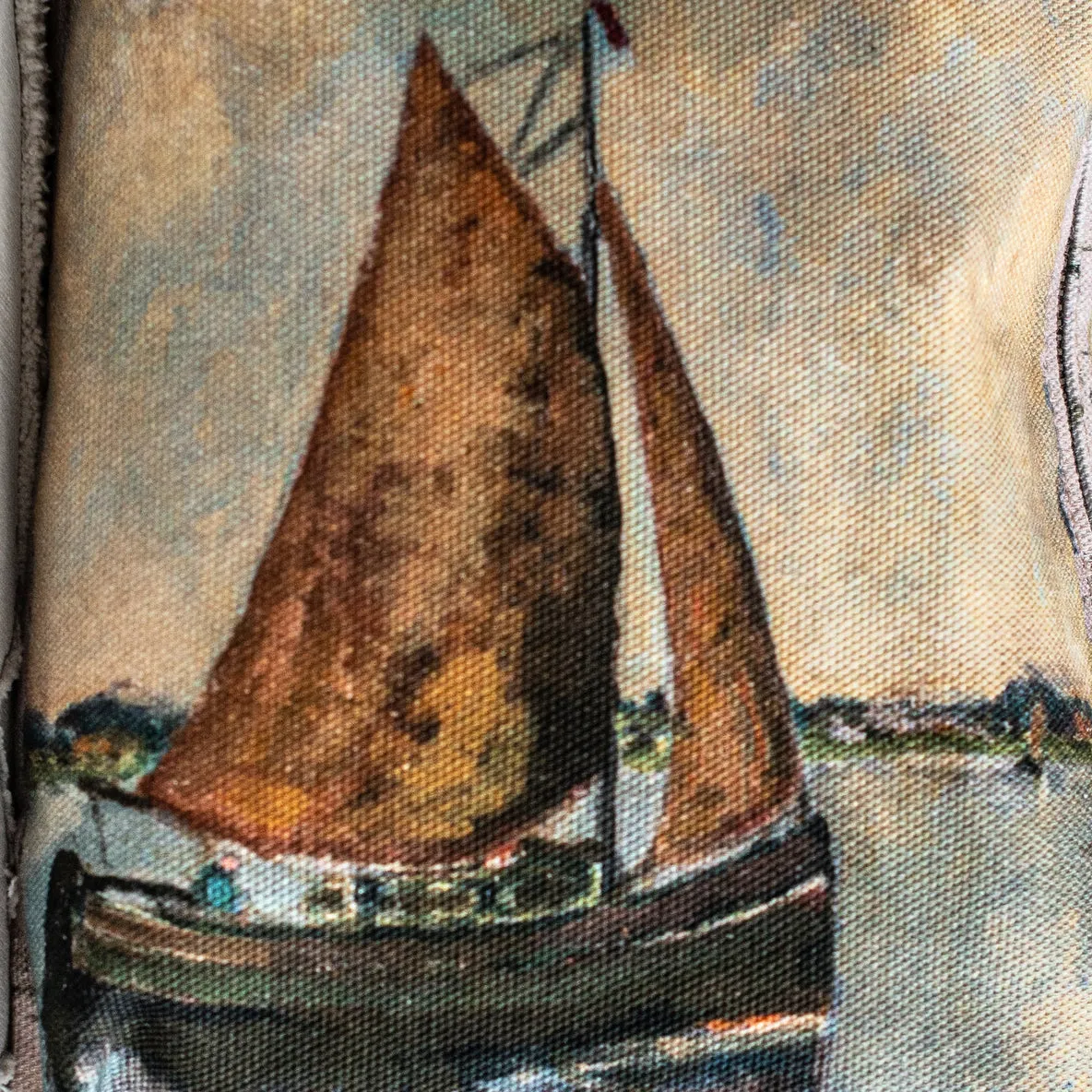 TWO SAILS Clutch